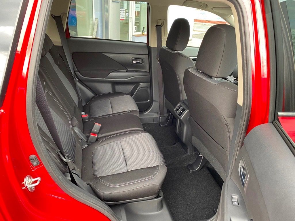 Mitsubishi Outlander, 2.0 AUT,1majitel koupeno V ČR - fotka 6