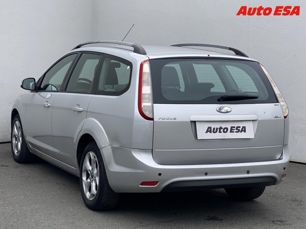 Ford Focus, 1.8 TDCi,temp,park.asist - fotka 6