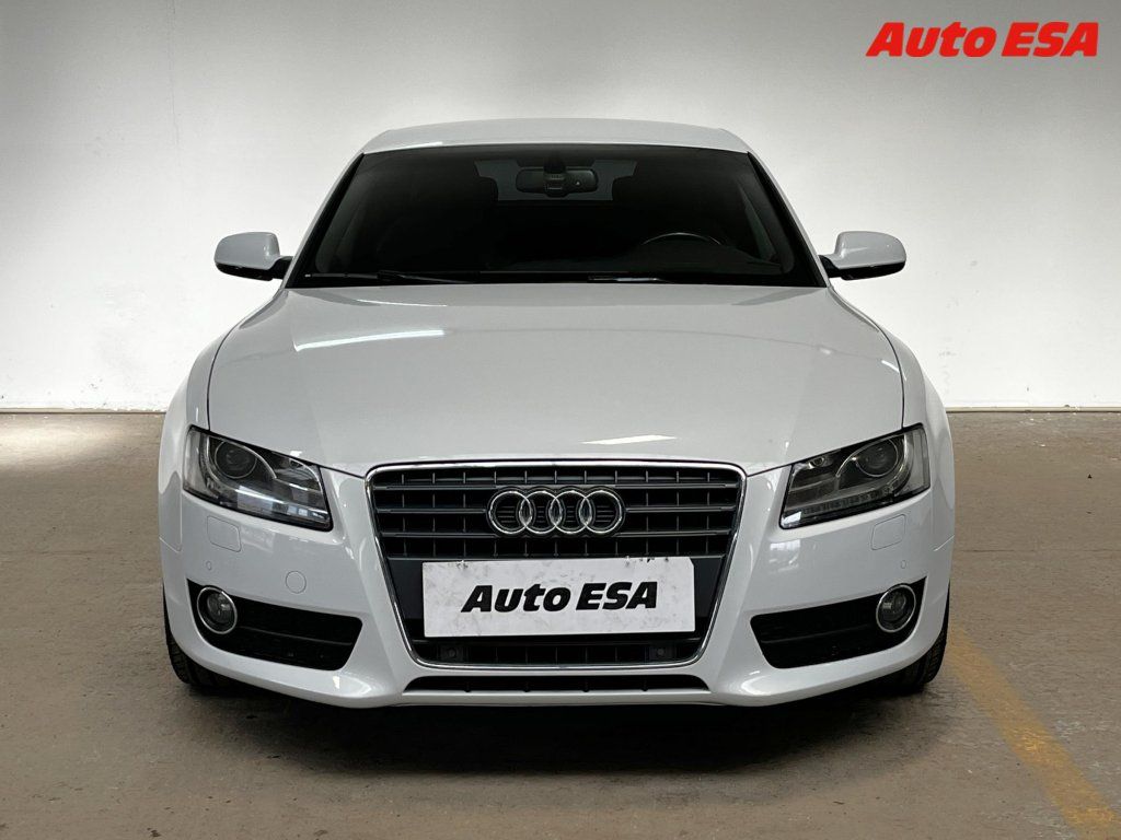 Audi A5, 2.0 TDi,S-line,bixen,TZ - fotka 2