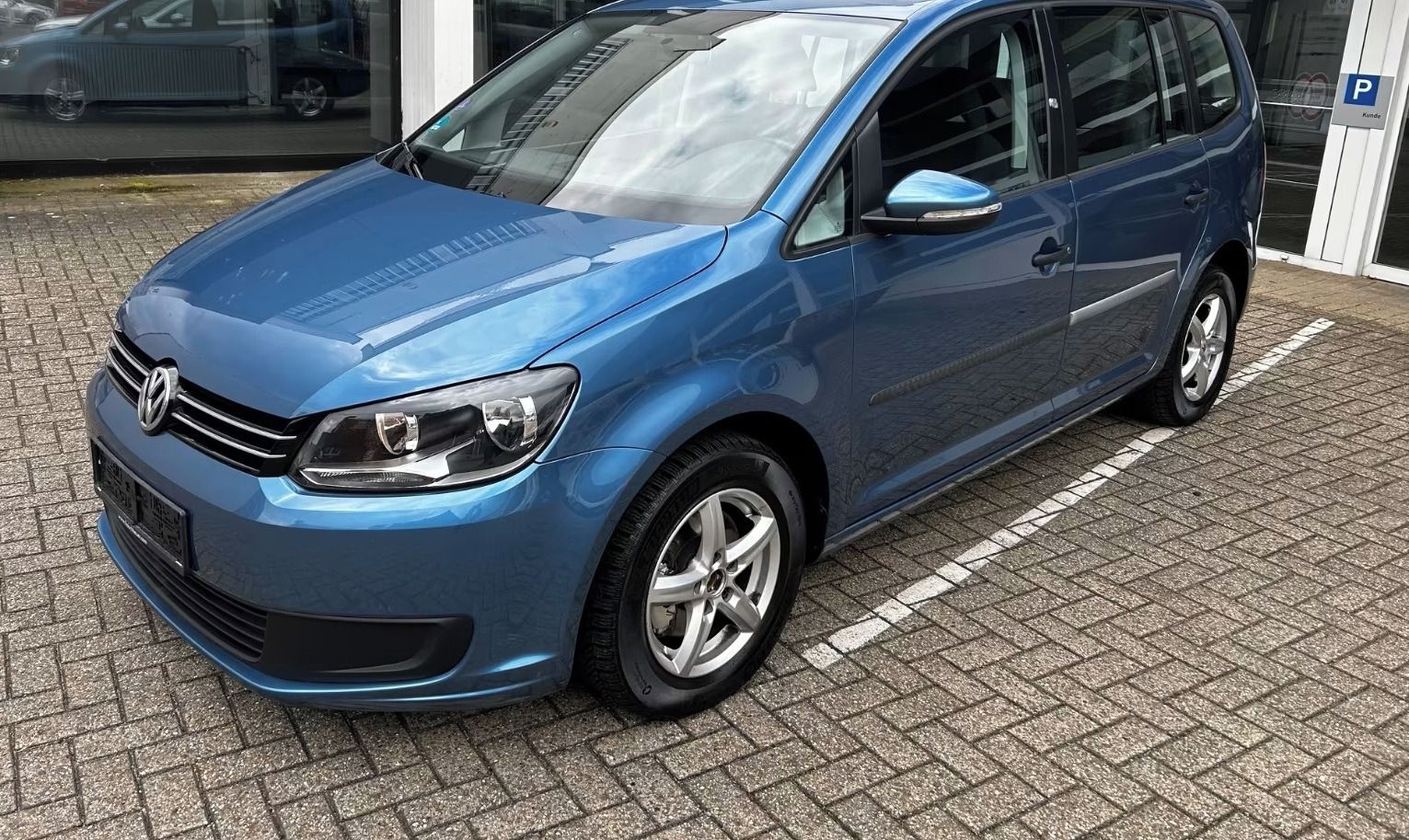 Volkswagen Touran, 1.2 Tsi 77 KW CUP VYHŘ. SEDADE