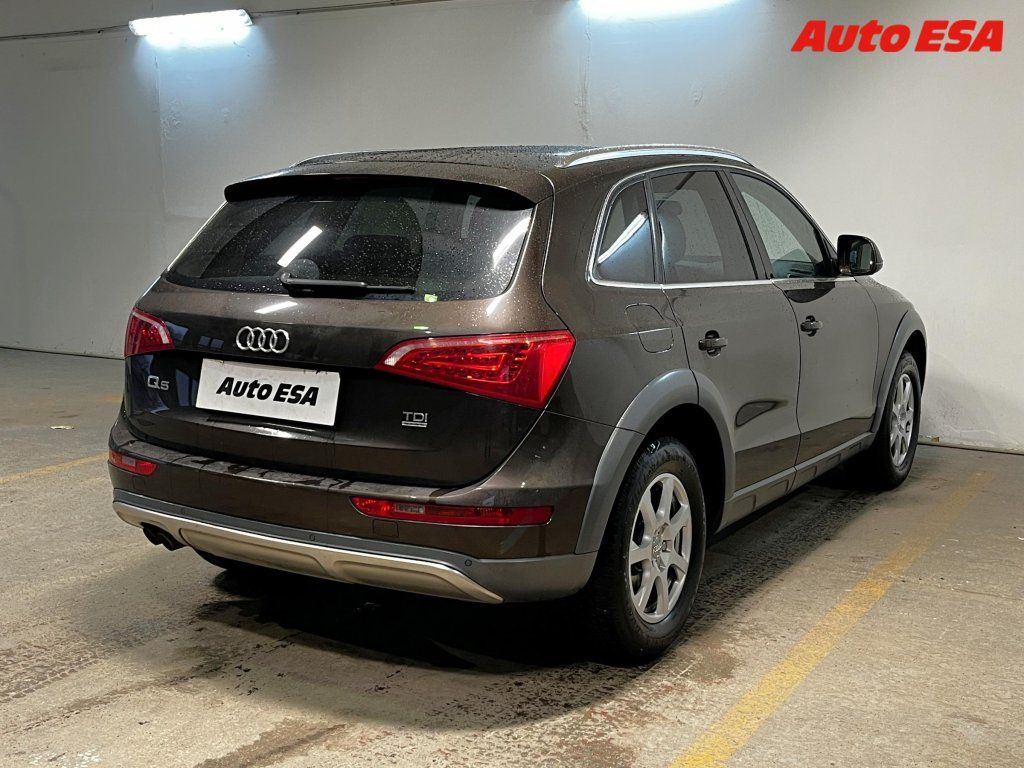 Audi Q5, 2.0 TDi Quattro,AT,bixen - fotka 4