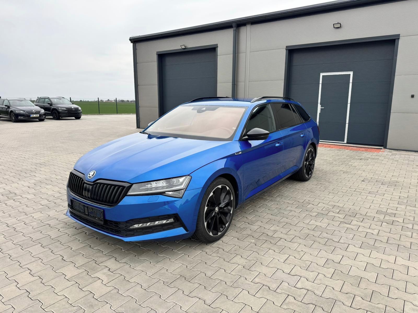 Škoda Superb, sportline, dsg, 147kw, tažné - fotka 4