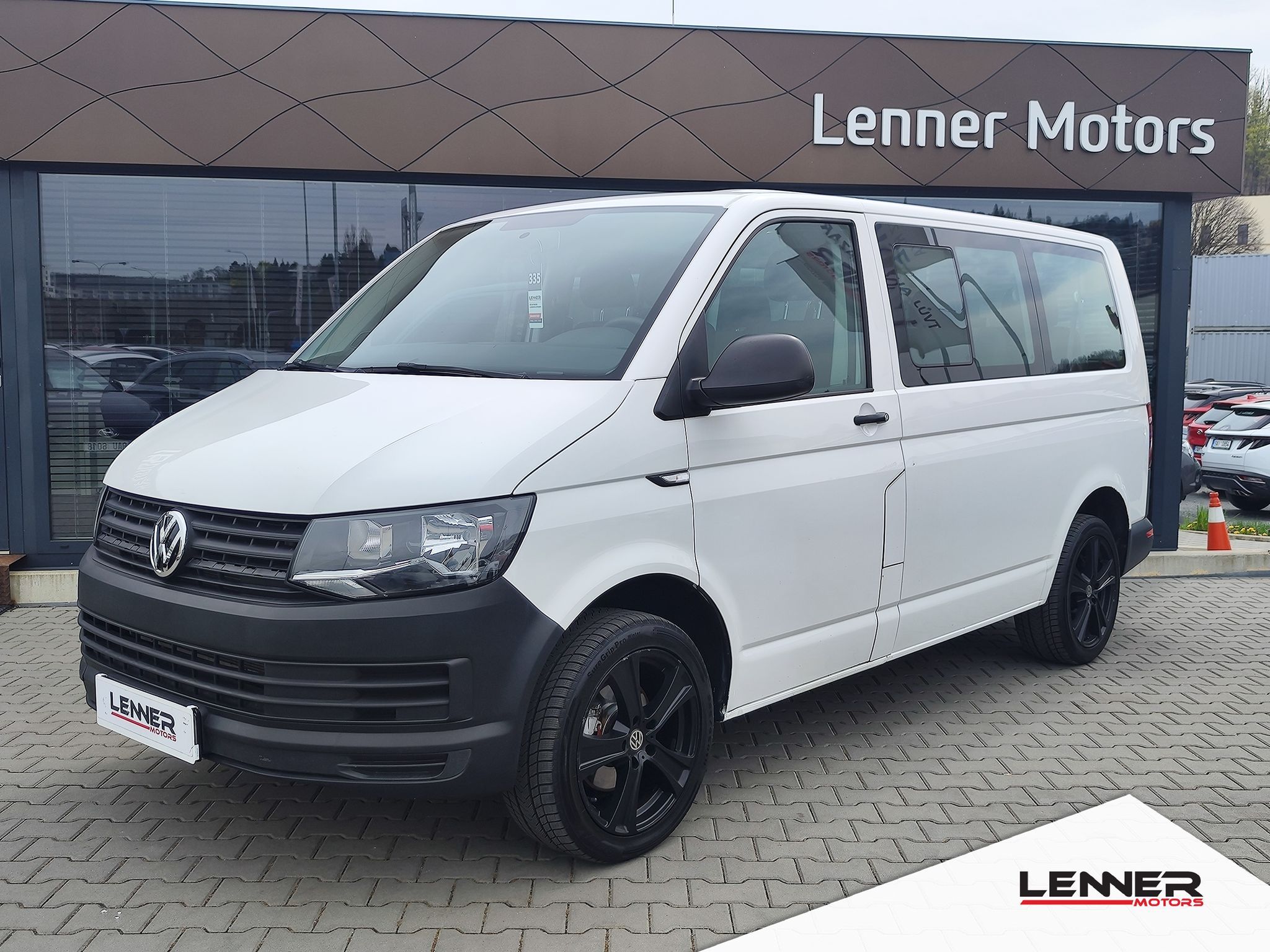 Volkswagen Transporter, 2.0 TDi/110kW DSG, 9 Míst