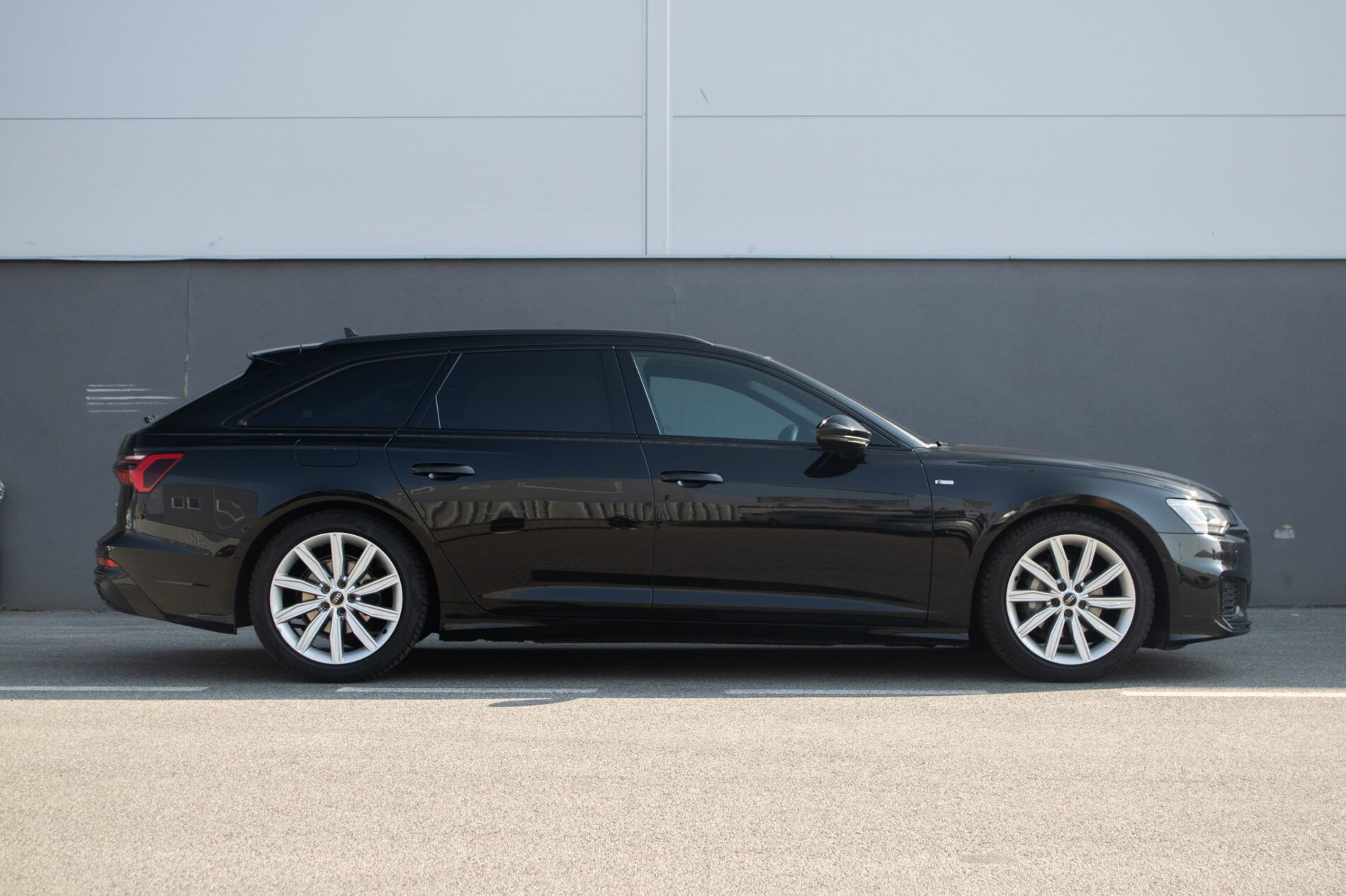 Audi A6 Avant - fotka 4