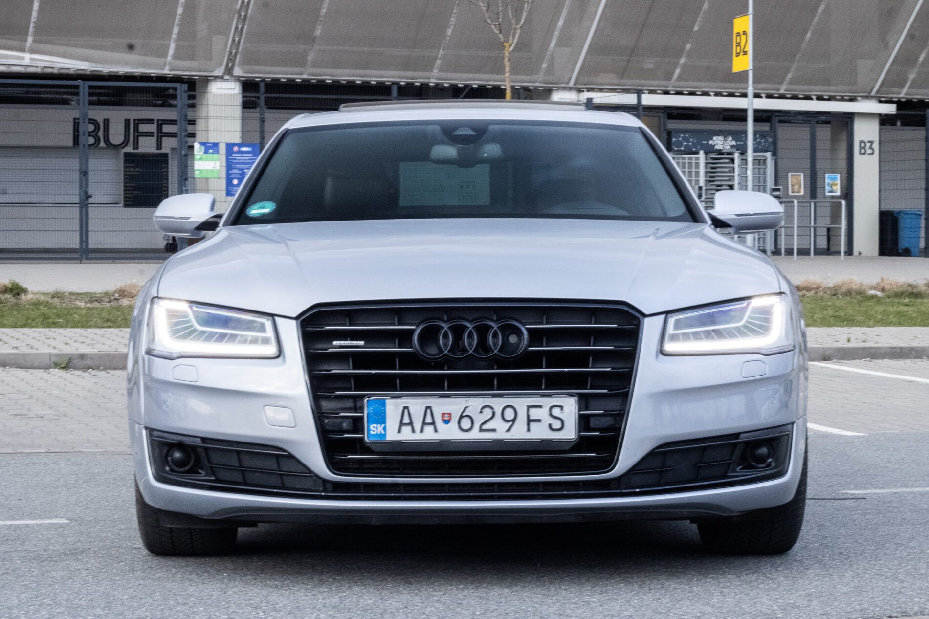 Audi A8 - fotka 2