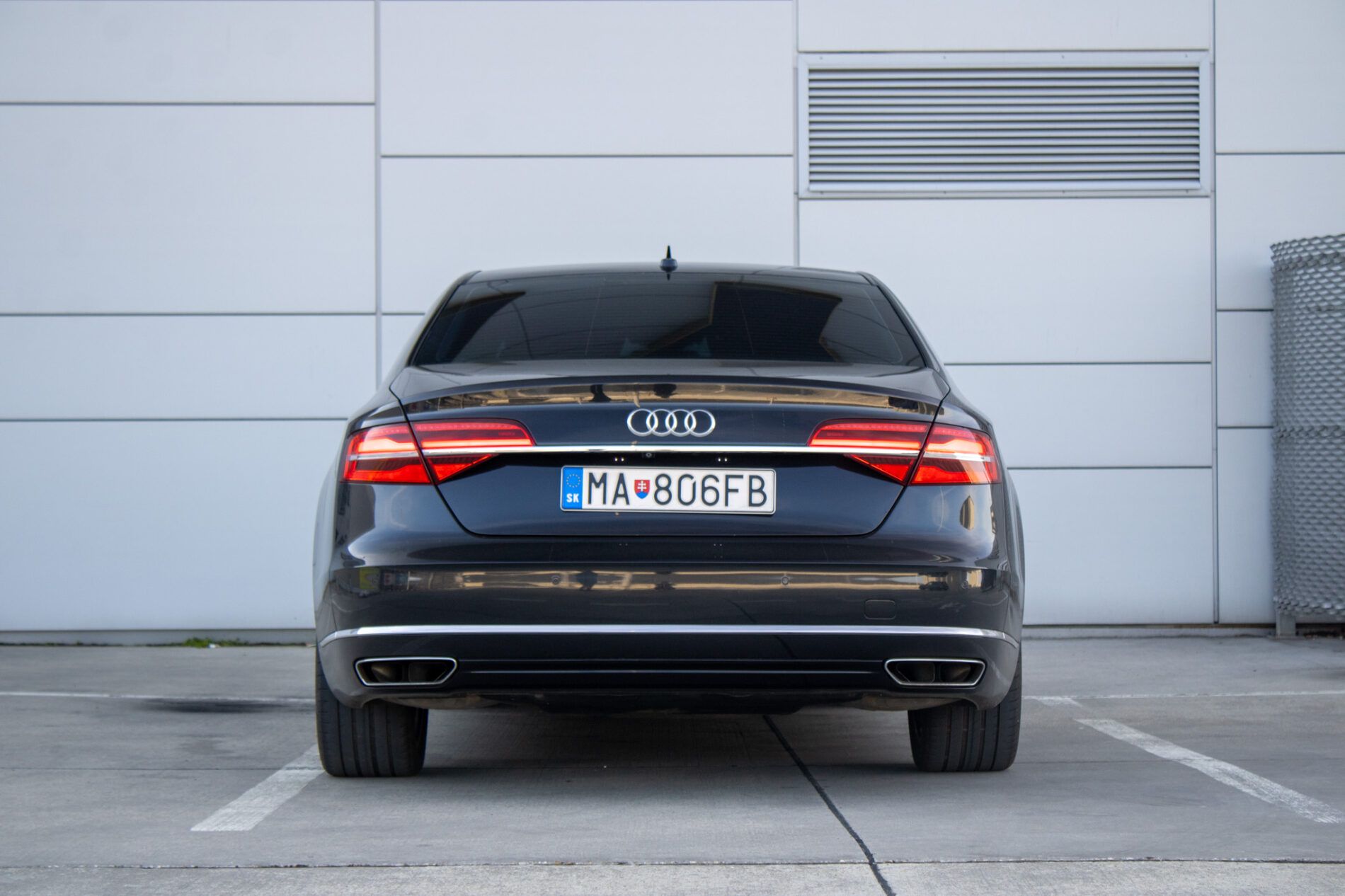 Audi A8 - fotka 6