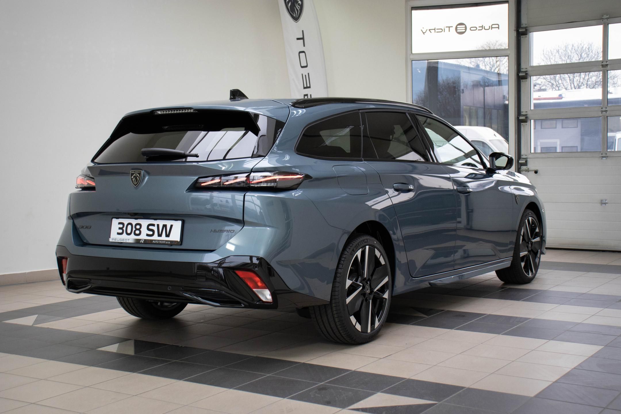 Peugeot 308, SW GT BlueHDi 130 EAT8 - fotka 4