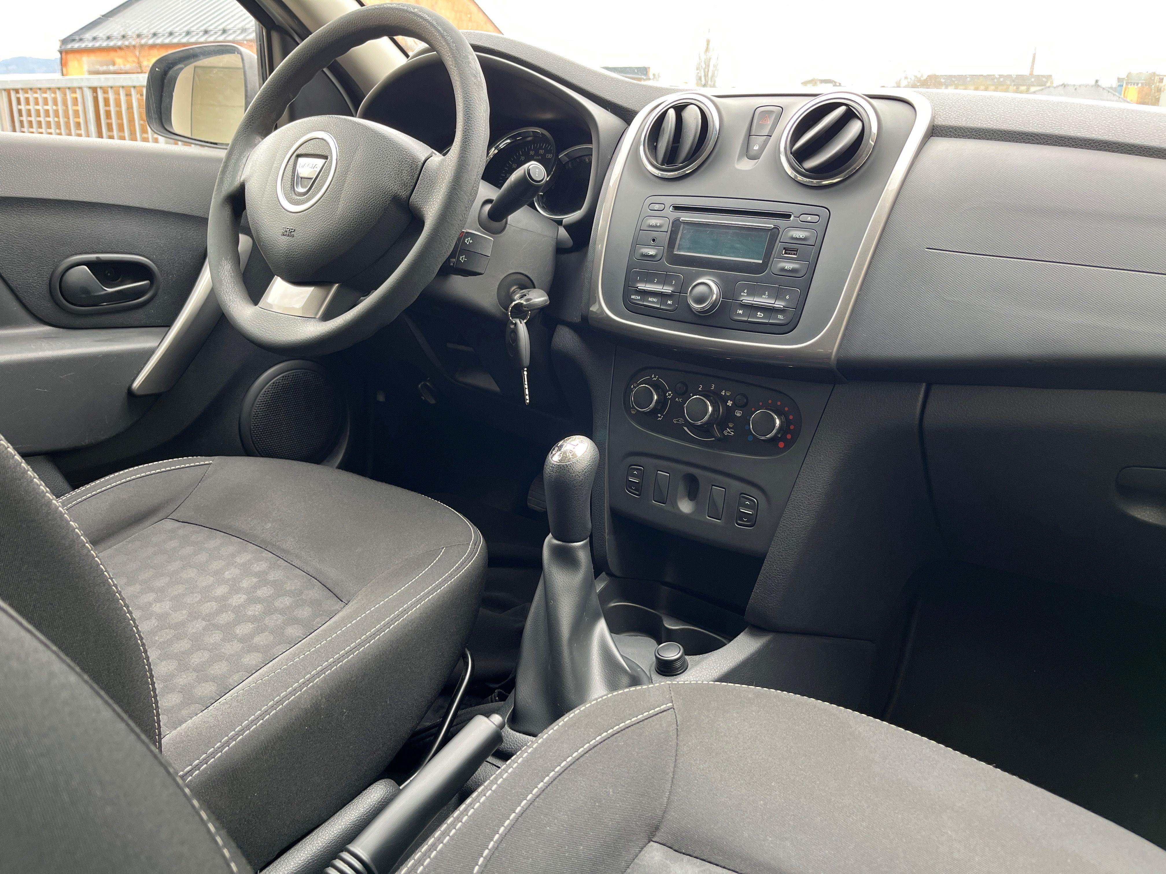 Dacia Logan, MCV 1.2 16V - fotka 5