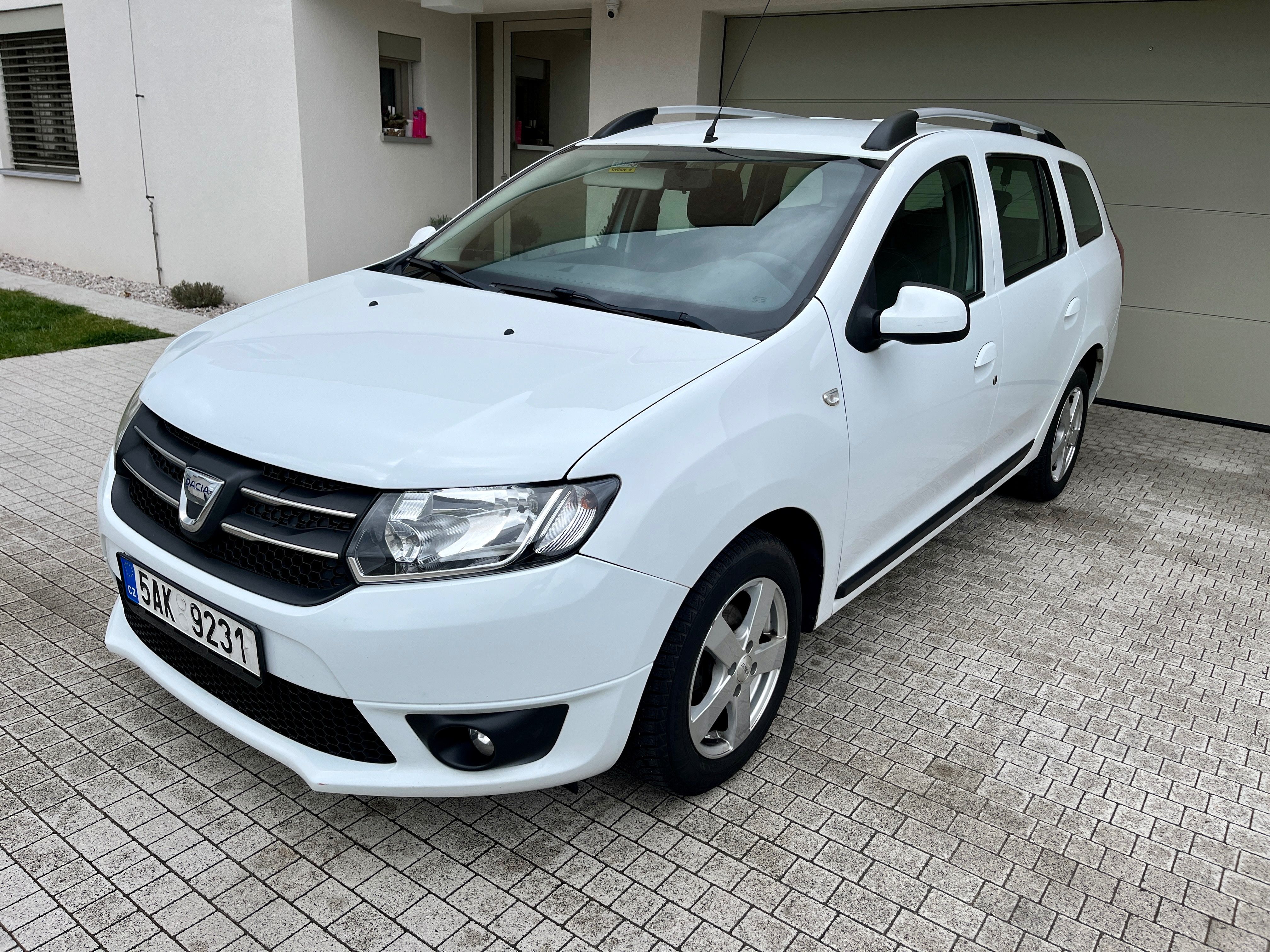 Dacia Logan, MCV 1.2 16V
