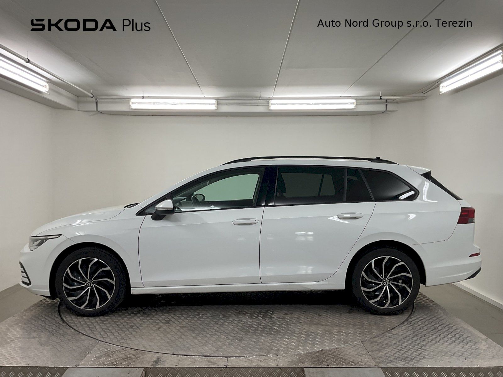 Volkswagen Golf Variant, 1.5 TSI EVO 96 kW Life Variant - fotka 3