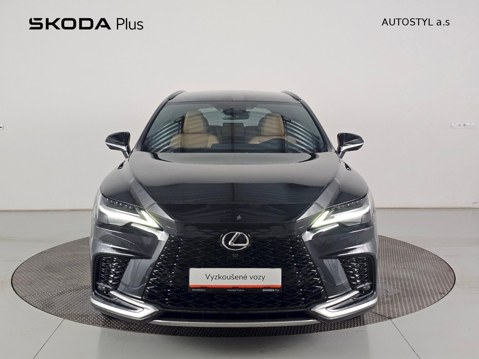 Lexus RX 350, 2.5HEV 250k 4x4 FSPORT+ Head U - fotka 4