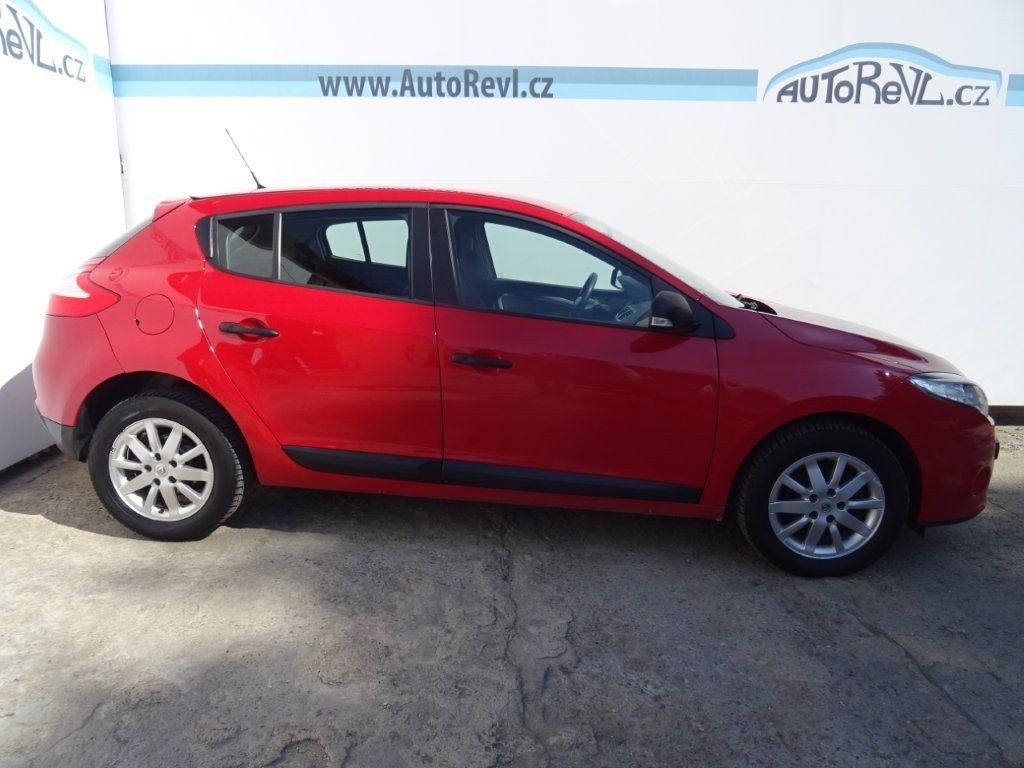 Renault Mégane, 1.6i,74kW,NovéČR,s.kniha - fotka 5
