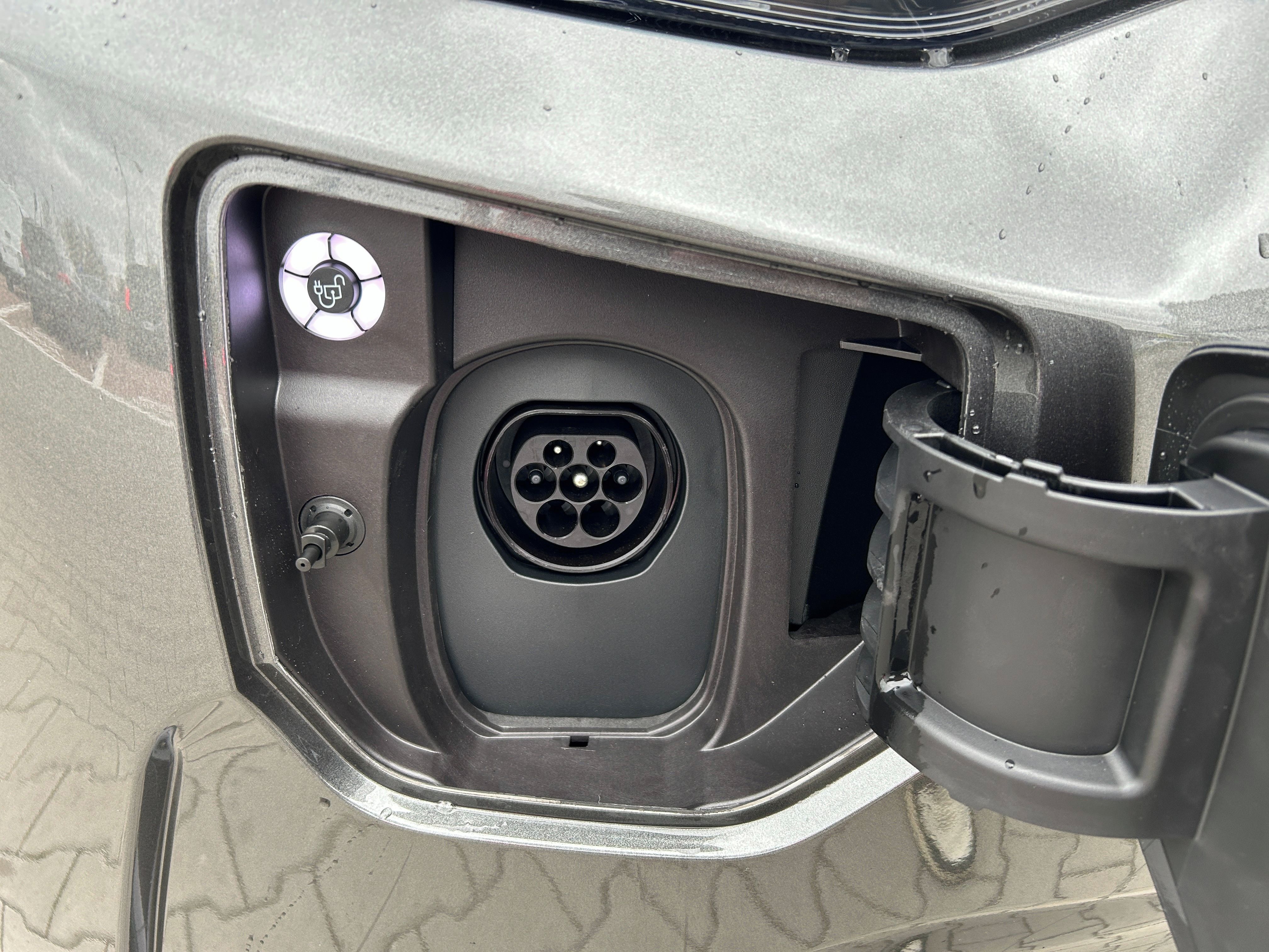 Ford Tourneo Custom, Titanium X L1 2.5 PHEV 171kW - fotka 3