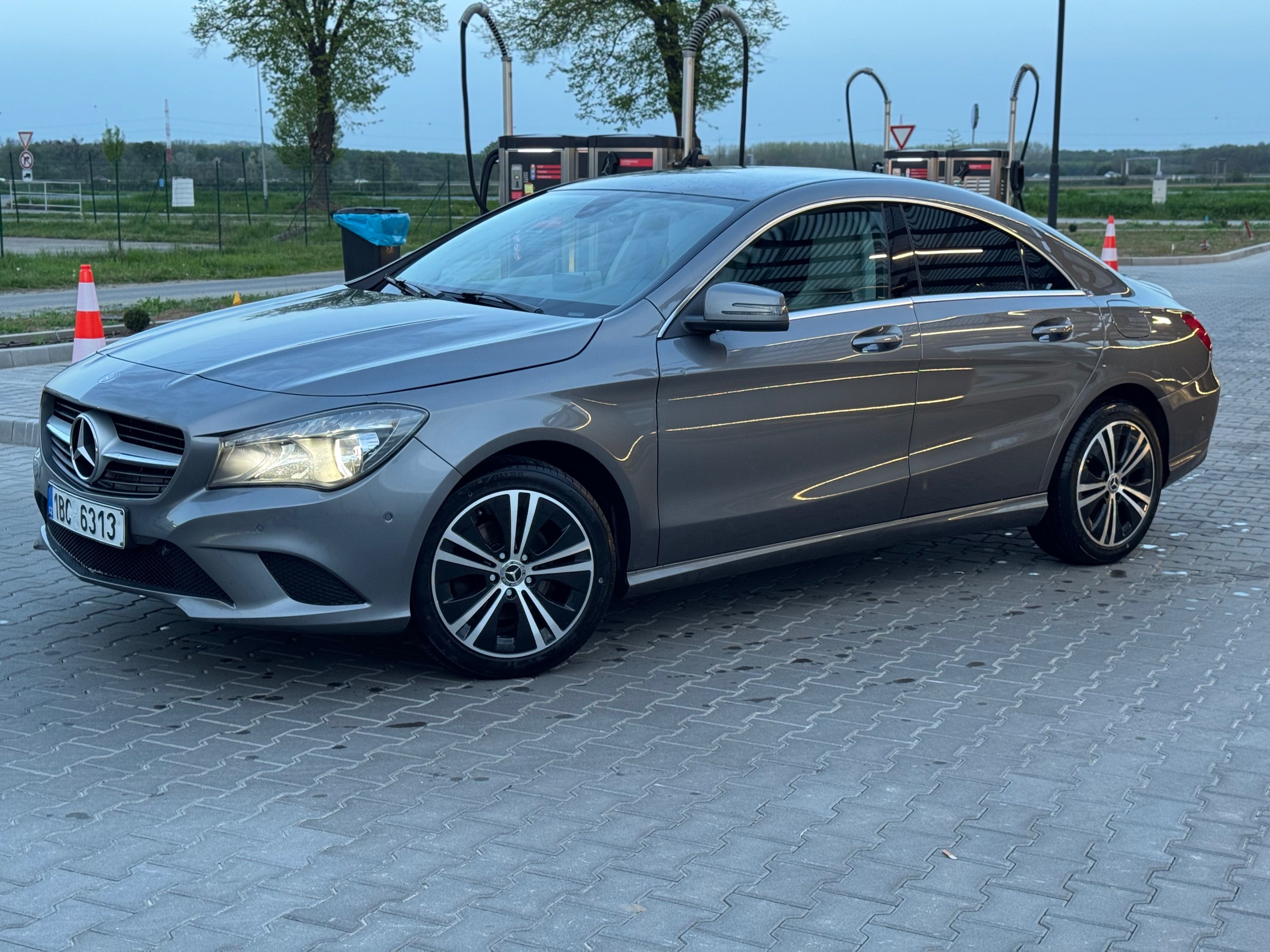 Mercedes-Benz CLA