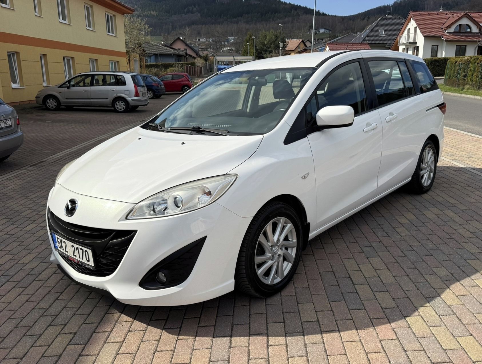 Mazda 5, 1.6 MZR-CD 85kW KLIMA, 7 MÍST - fotka 2