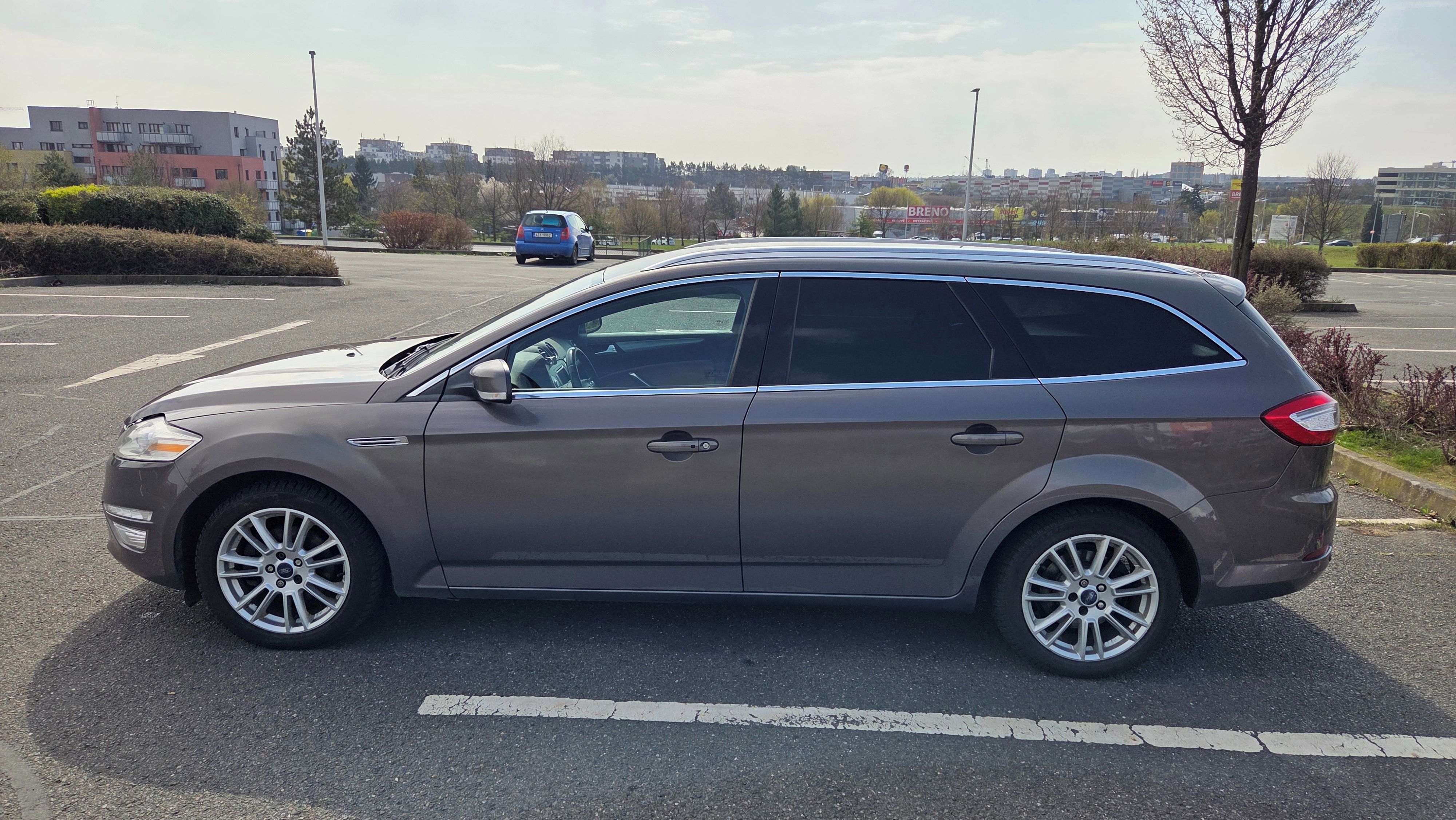 Ford Mondeo, Prodám Ford Mondeo 120KW autom - fotka 5