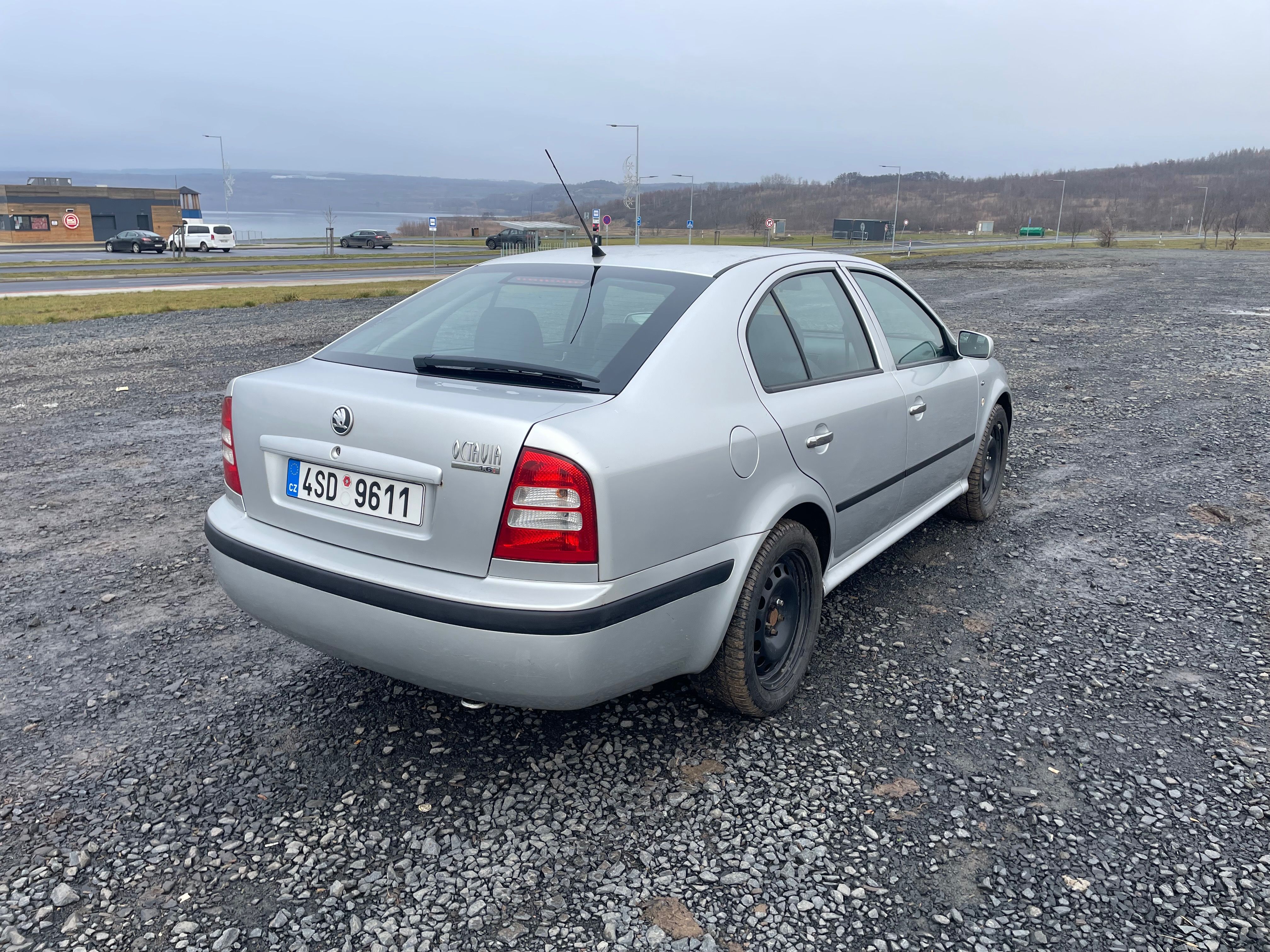 Škoda Octavia, Škoda Octavia 1.6 - fotka 2