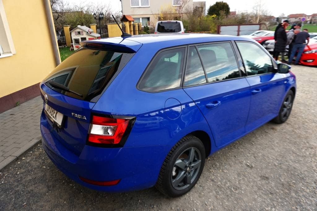 Škoda Fabia, STYLE 1,0 TS 81 kW - fotka 4