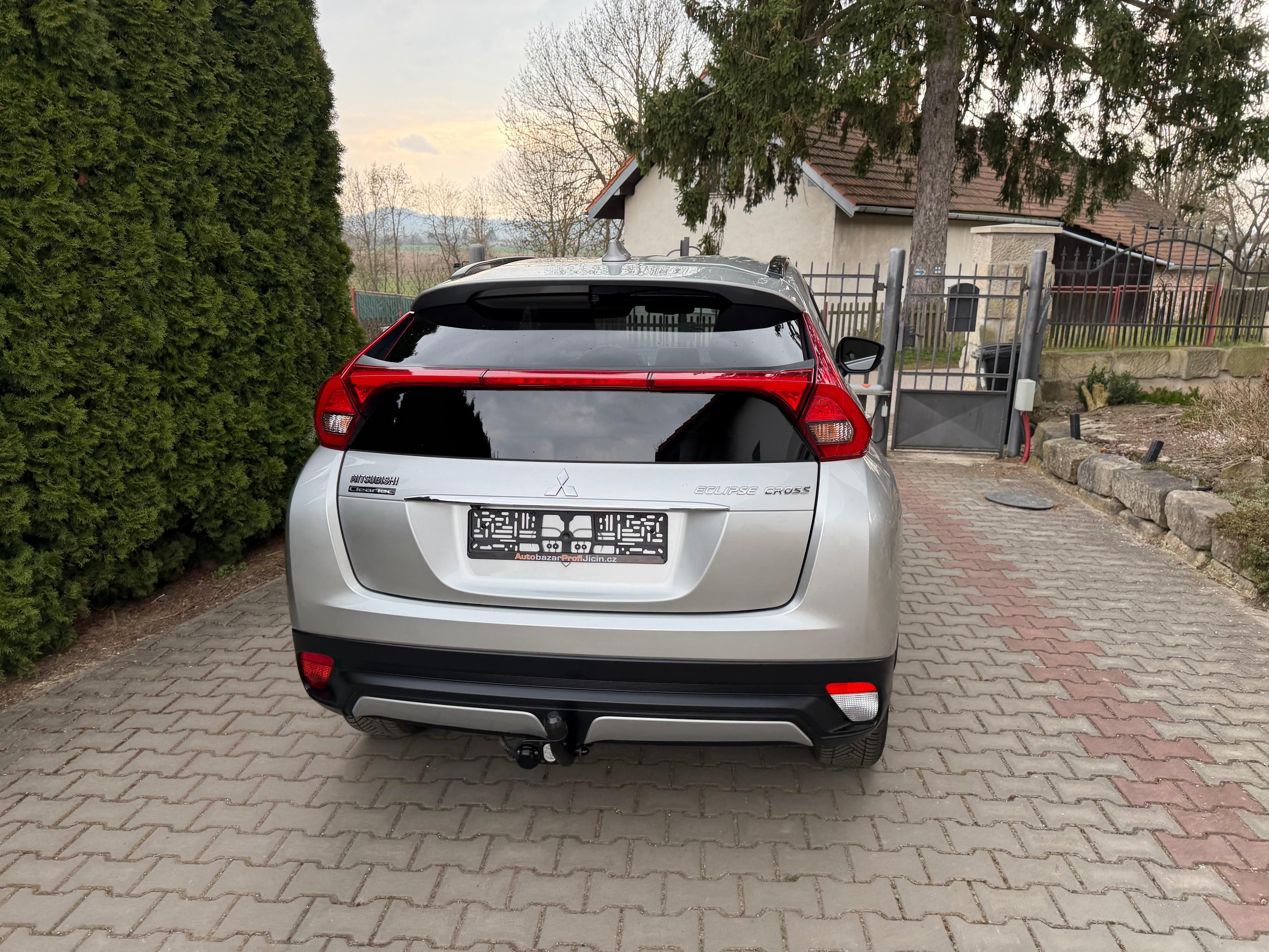 Mitsubishi Eclipse Cross, 1,5T-i Active ,automat , Tažné - fotka 5