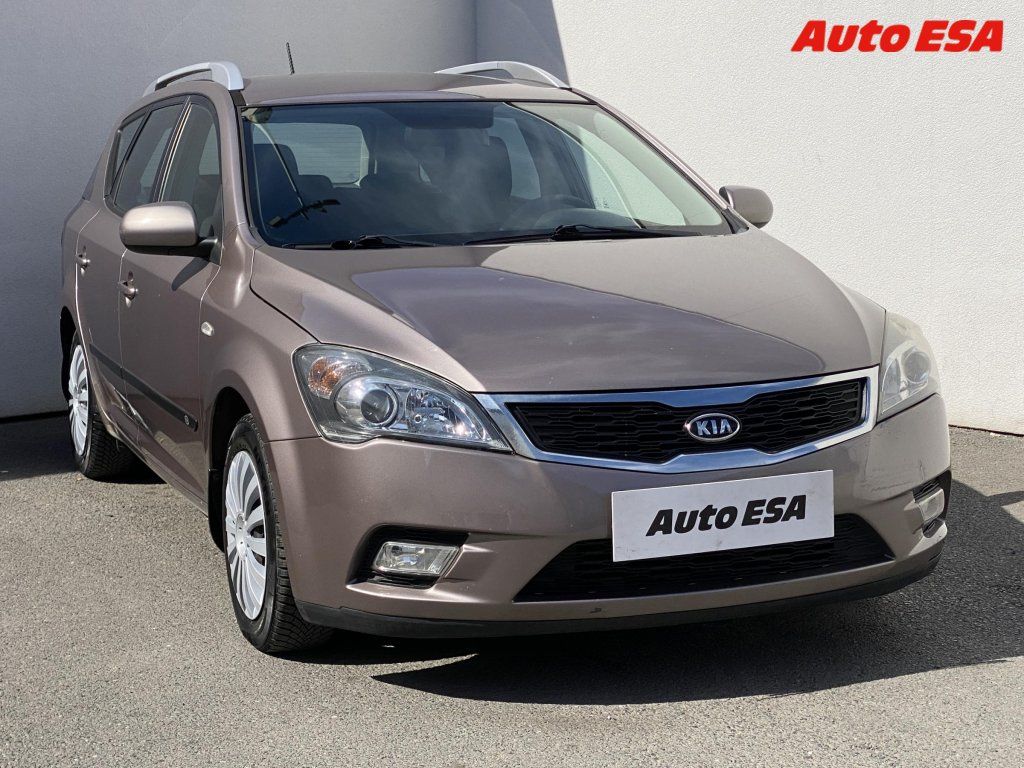 Kia Cee´d, 1.6 i,AC,tažné