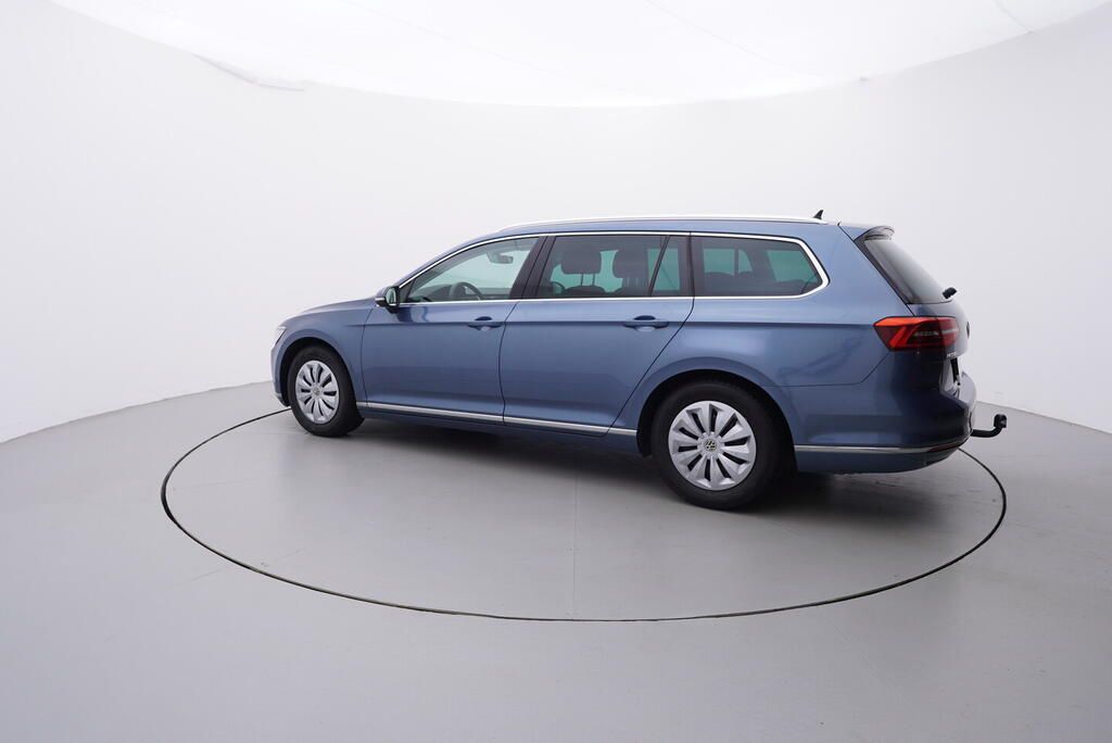 Volkswagen Passat Variant, HIGHLINE 2.0 TDI 110 kW - fotka 3