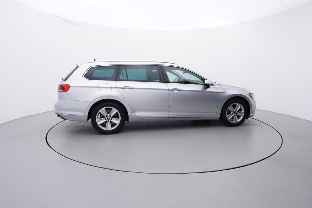 Volkswagen Passat Variant, Elegance 2.0 TDI 110 kW - fotka 6