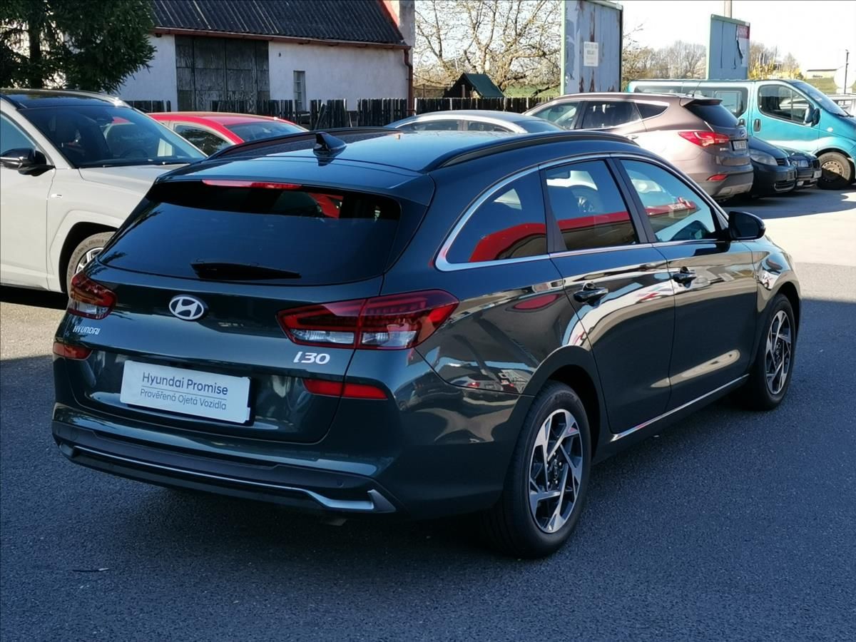 Hyundai i30, 1,6 T-GDI WG DCT STYLE SAFETY - fotka 4