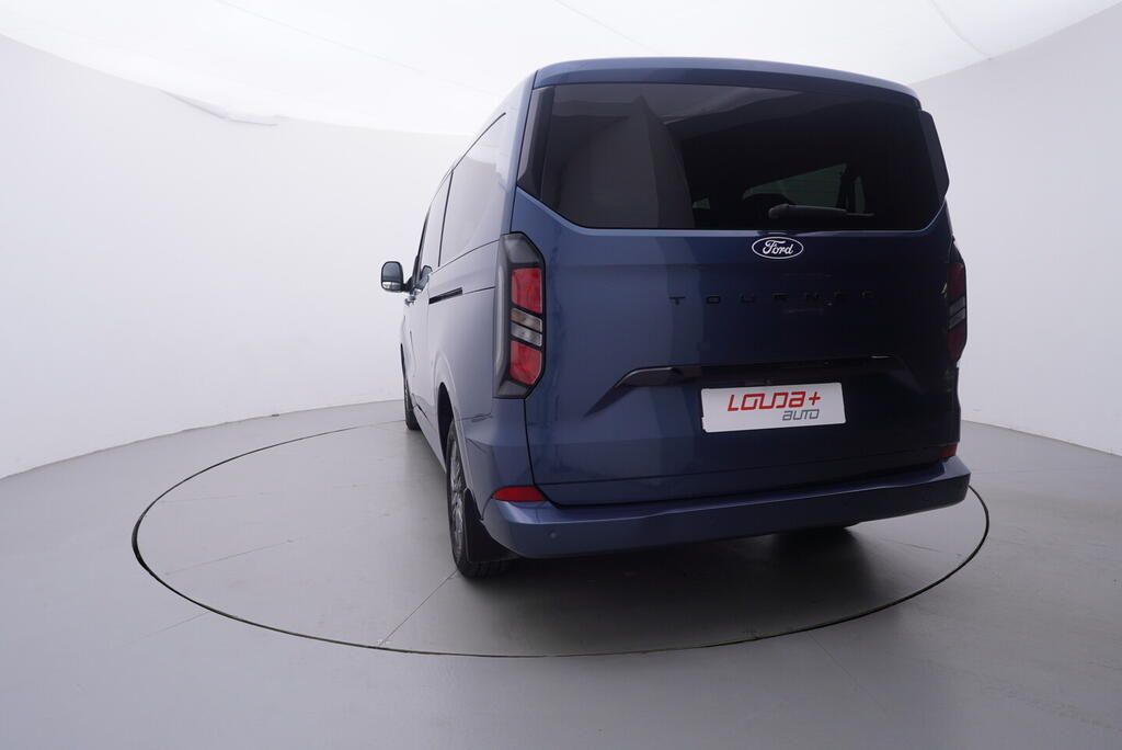 Ford Tourneo Custom, Titanium L2 2.0 EcoBlue 110 kW - fotka 4