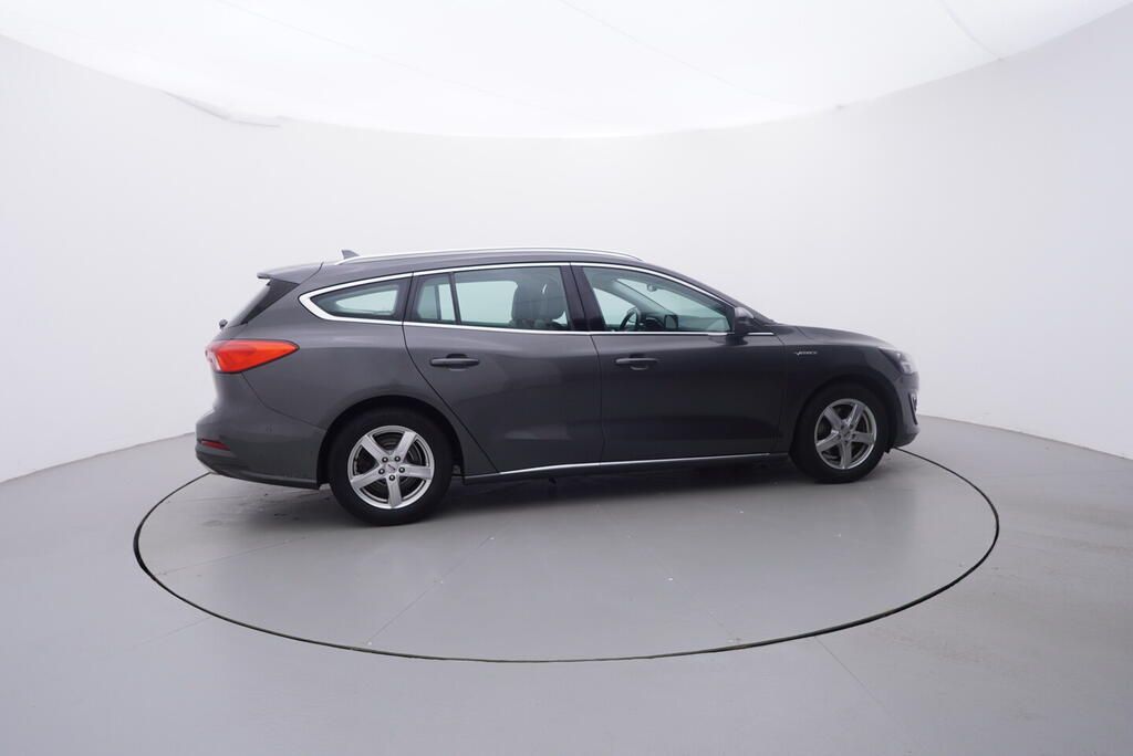 Ford Focus, Vignale 1.0 92 kW - fotka 6