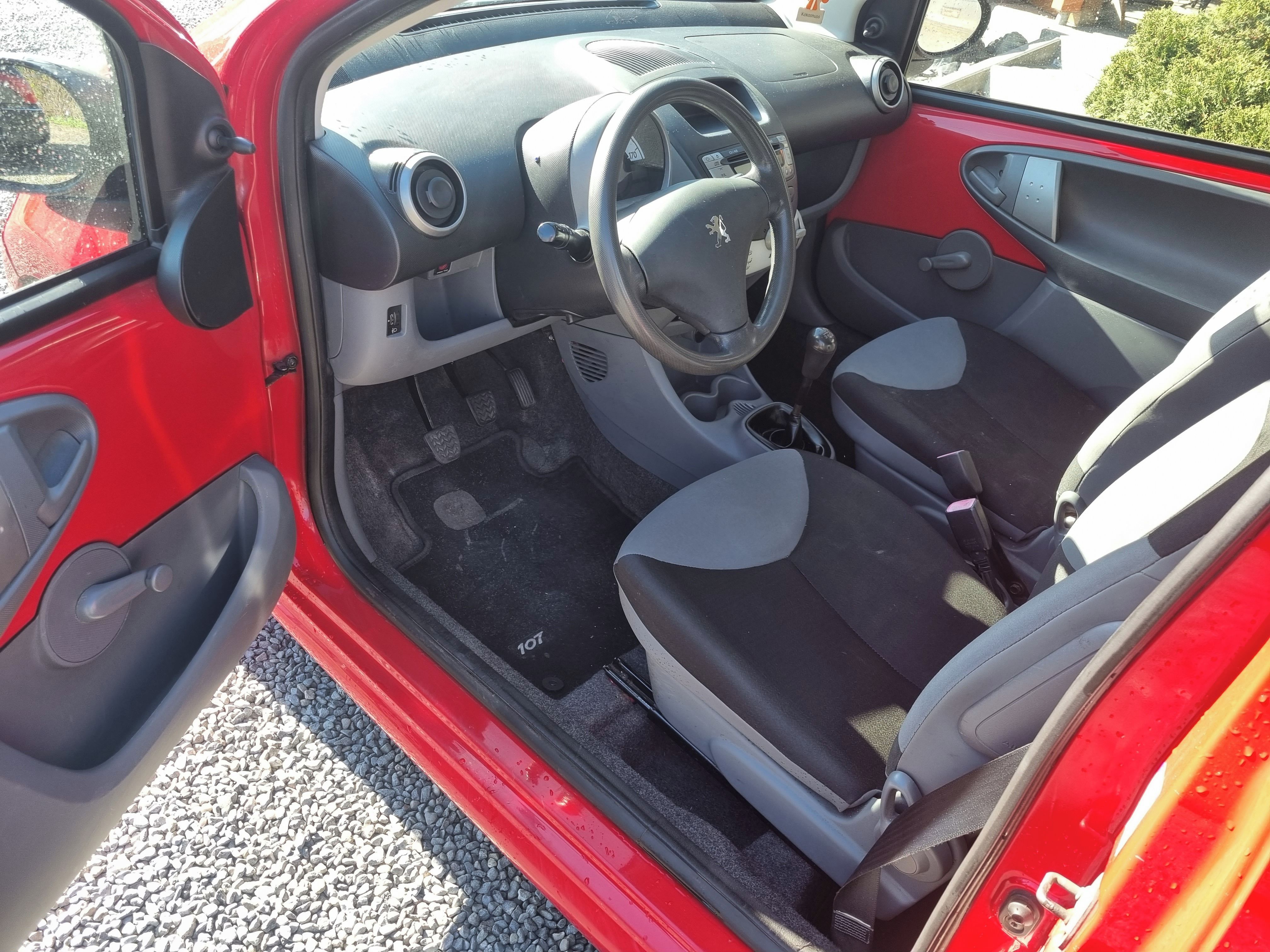 Peugeot 107, 1.0 50kw - fotka 5