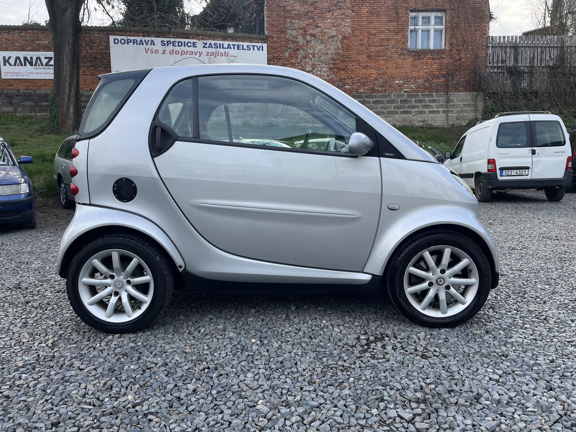 Smart Fortwo, 0,8 CDi 30 Kw AUT. - fotka 4