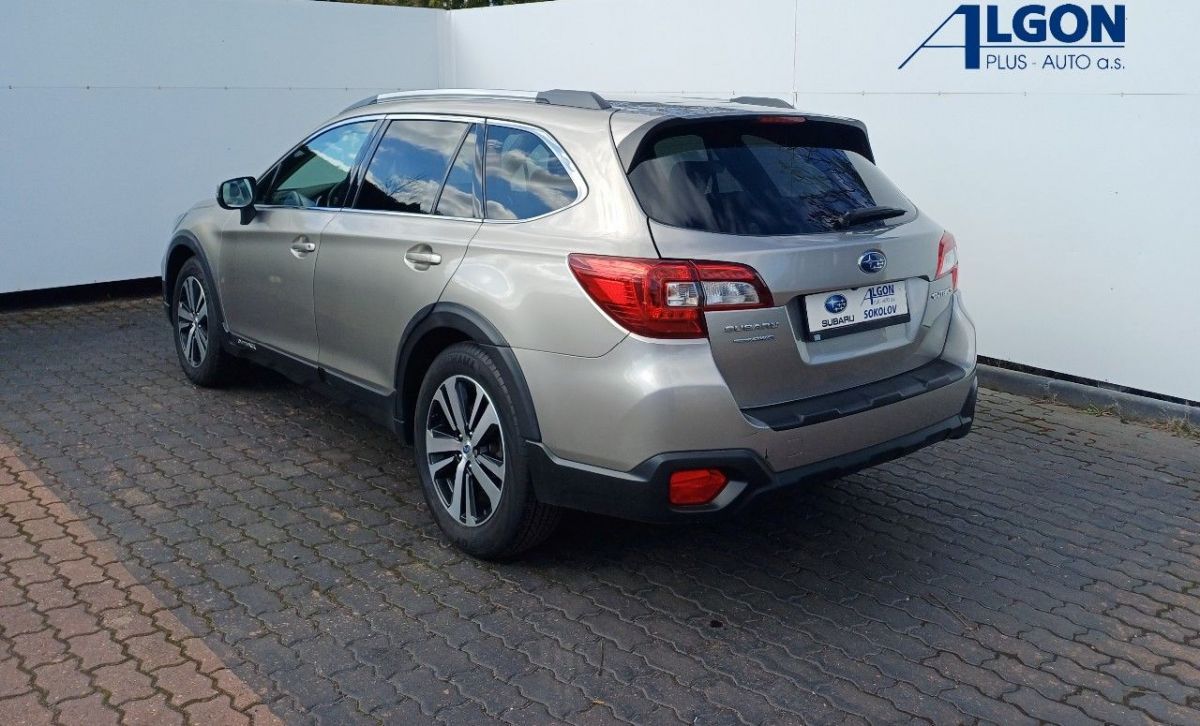 Subaru Outback, Touring - fotka 4