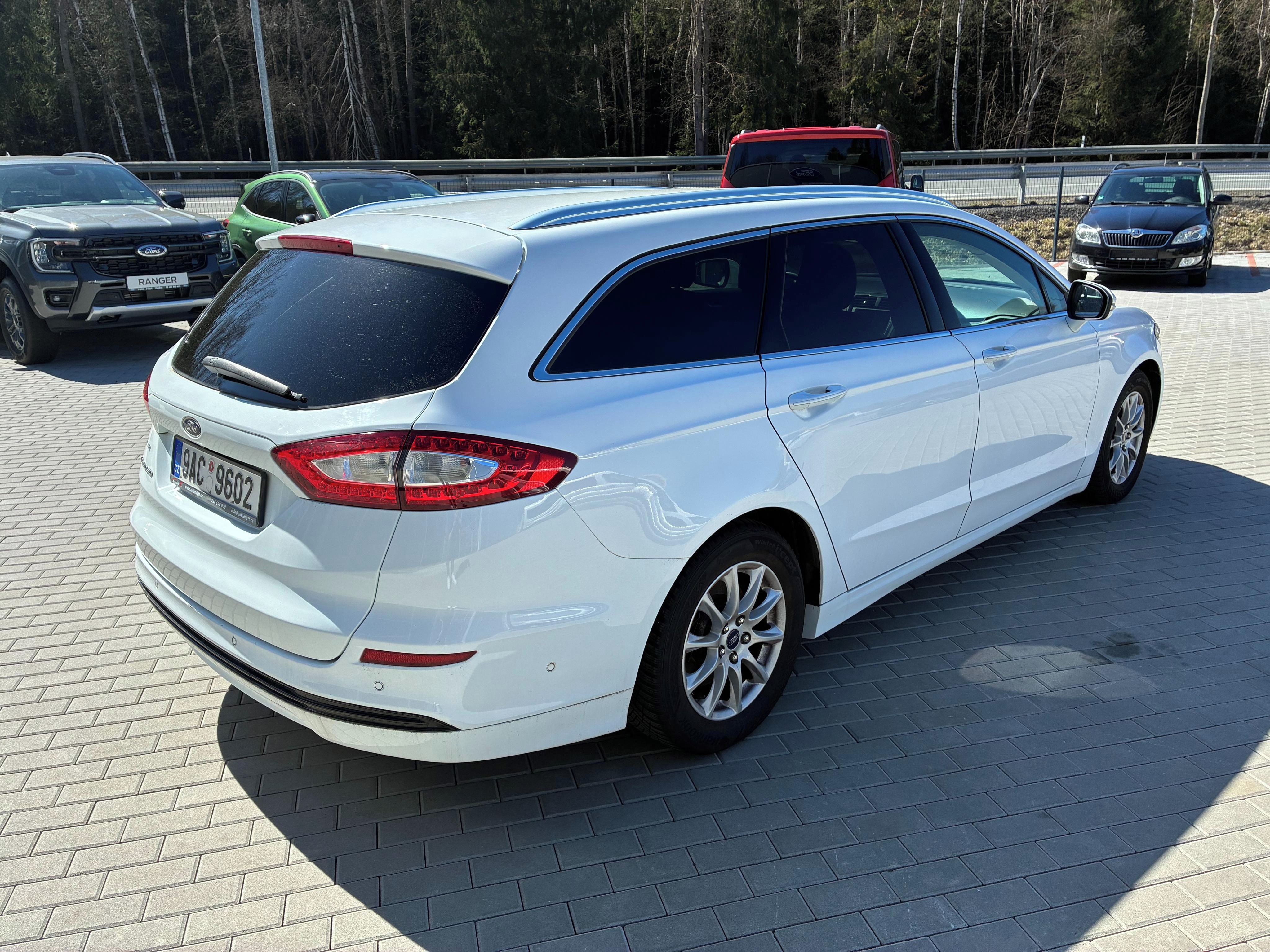 Ford Mondeo, Titanium 2,0 TDCi 110 kW - fotka 6