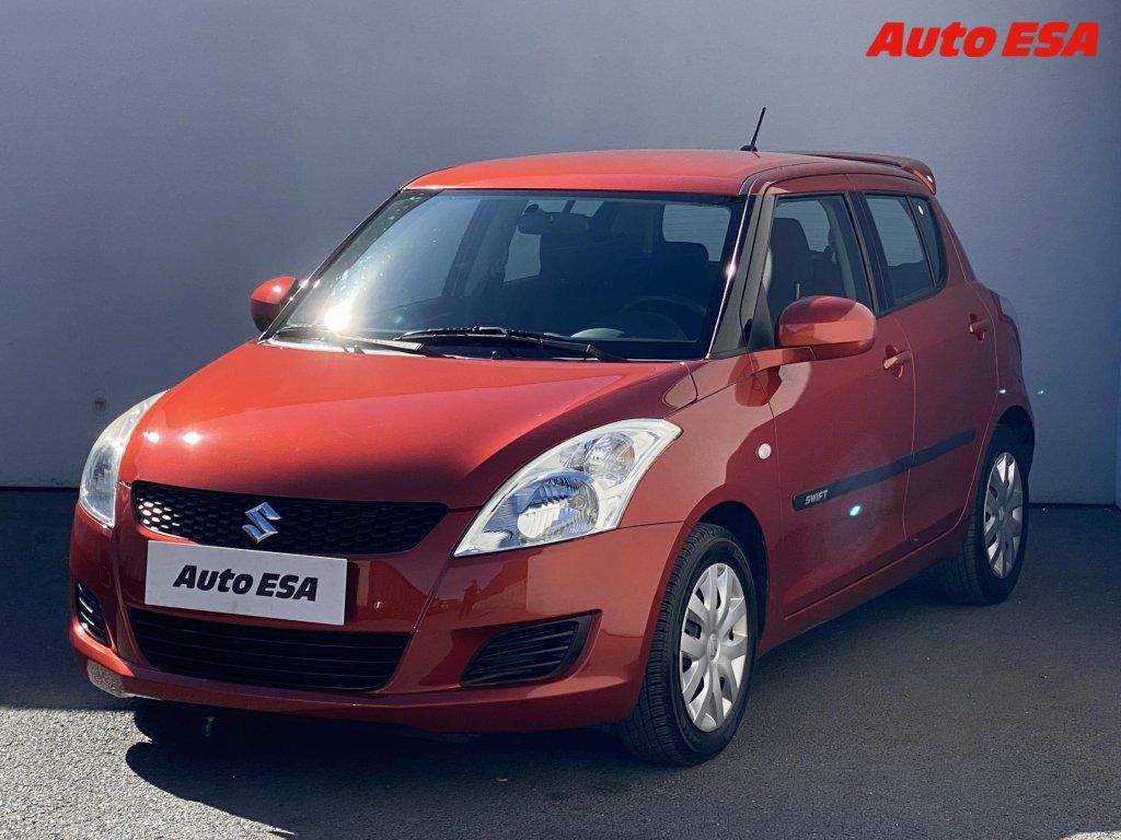 Suzuki Swift, 1.2i,AC,park.asist - fotka 3