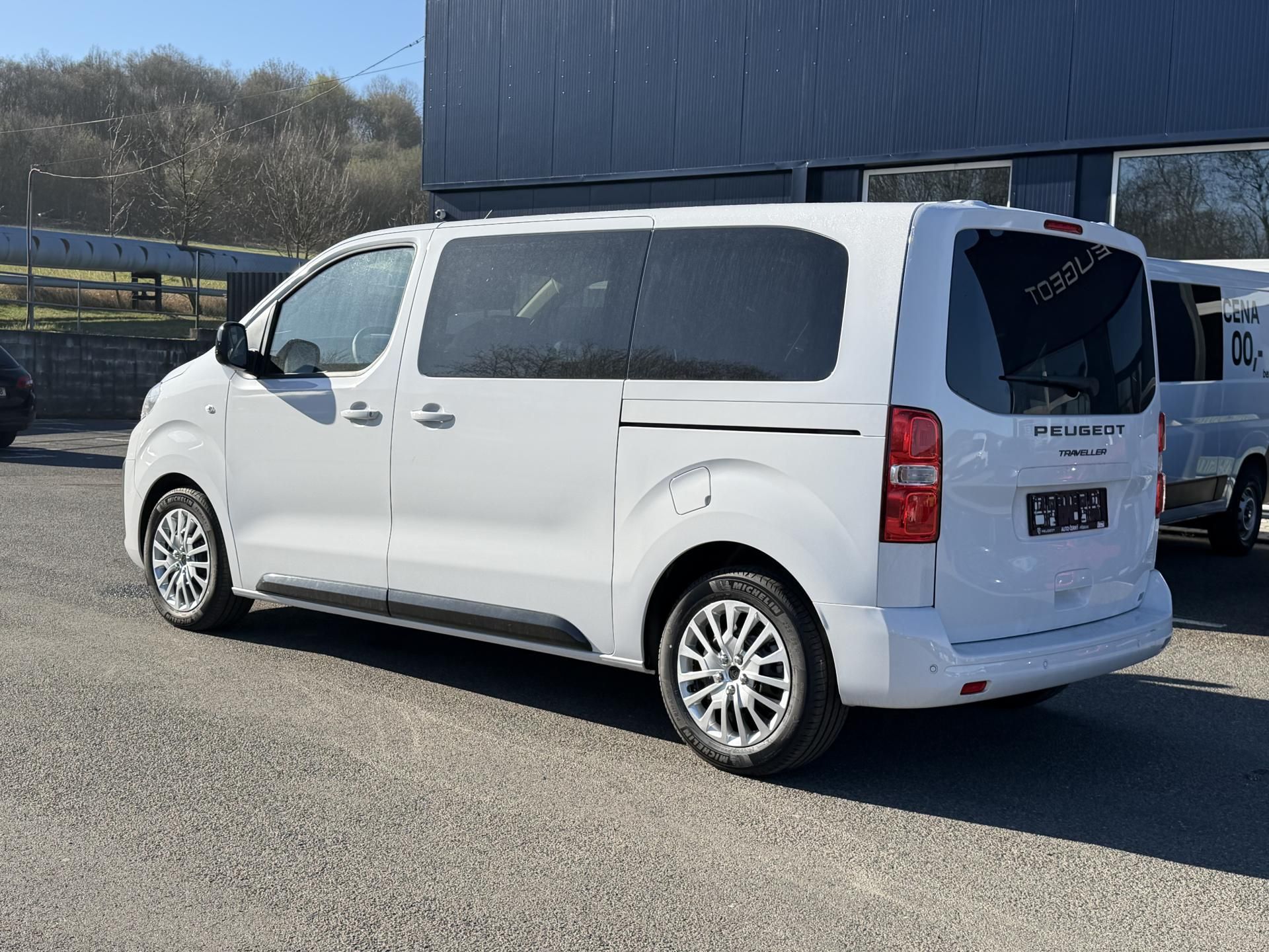 Peugeot Traveller, Active L2 2.2 BlueHDi 150 MAN6 - fotka 3