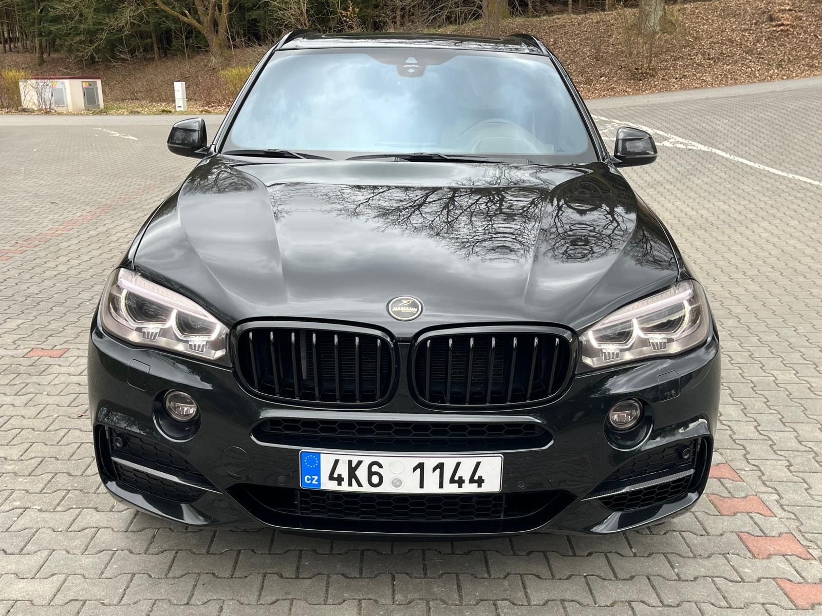 BMW X5, M50d Aut,pan.stř,head up dis. - fotka 5