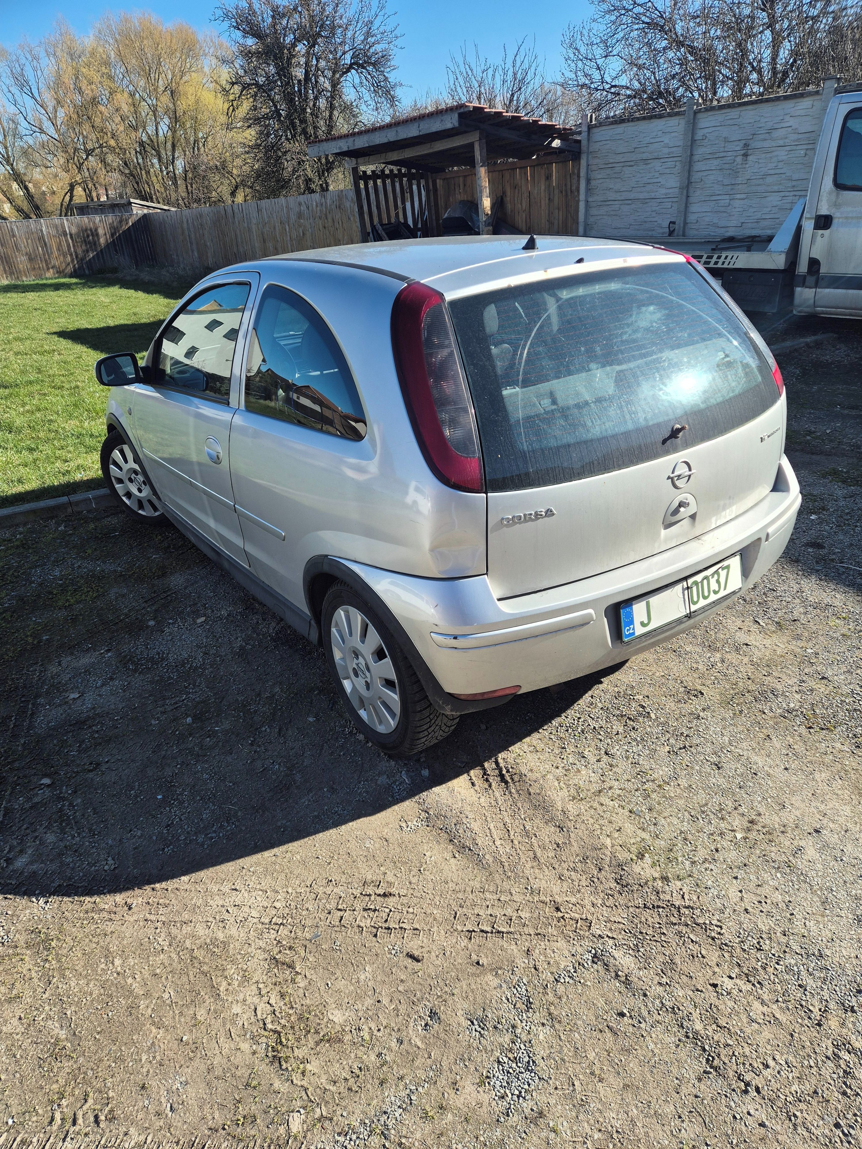 Opel Corsa, 1.3 i - fotka 5