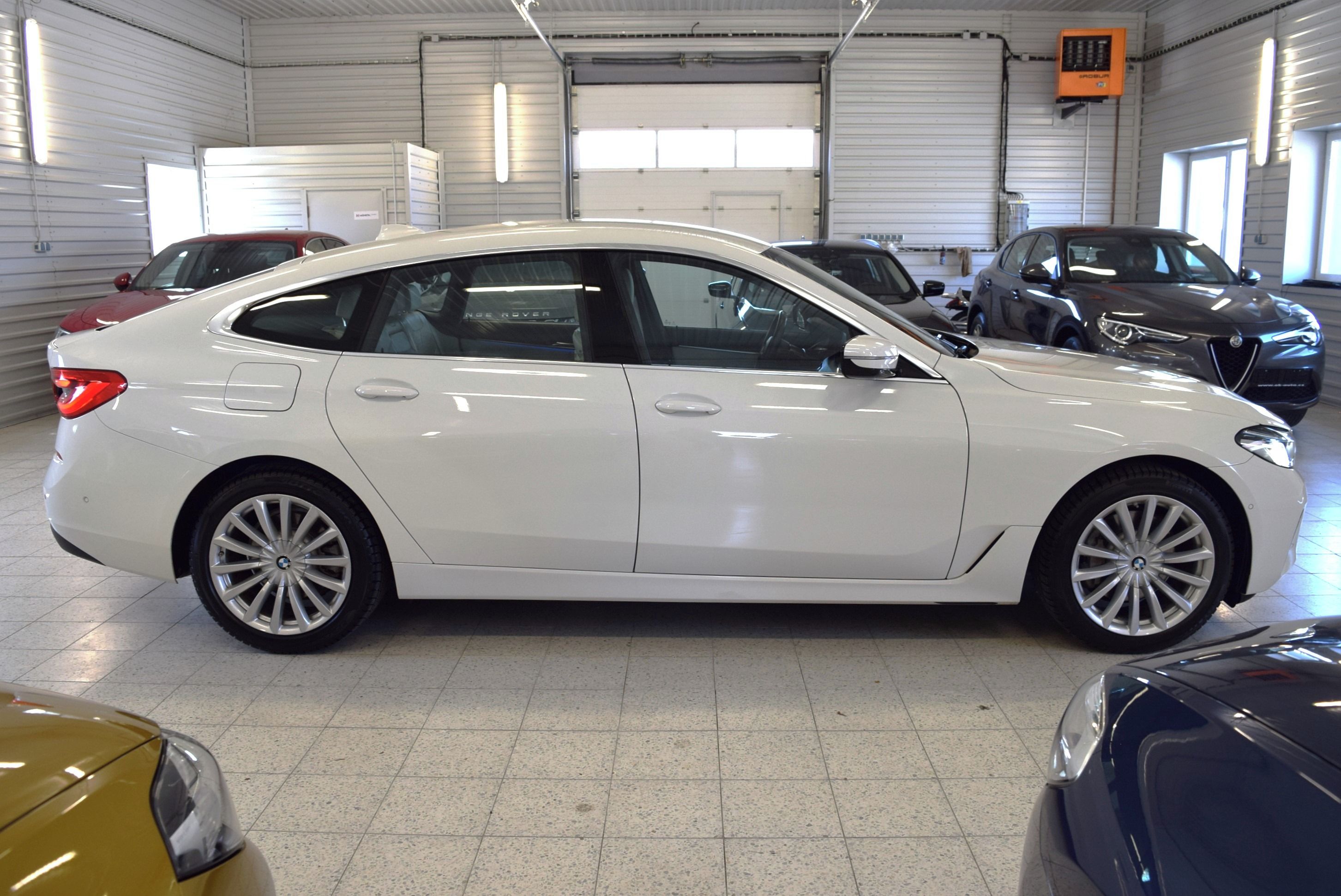 BMW Řada 6, GT 620 M-PAKET X-DRIVE 2022 - fotka 6
