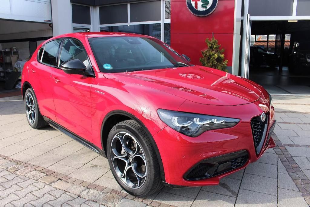 Alfa Romeo Stelvio, 2.2 JTDM VELOCE Q4*Kůže* - fotka 3
