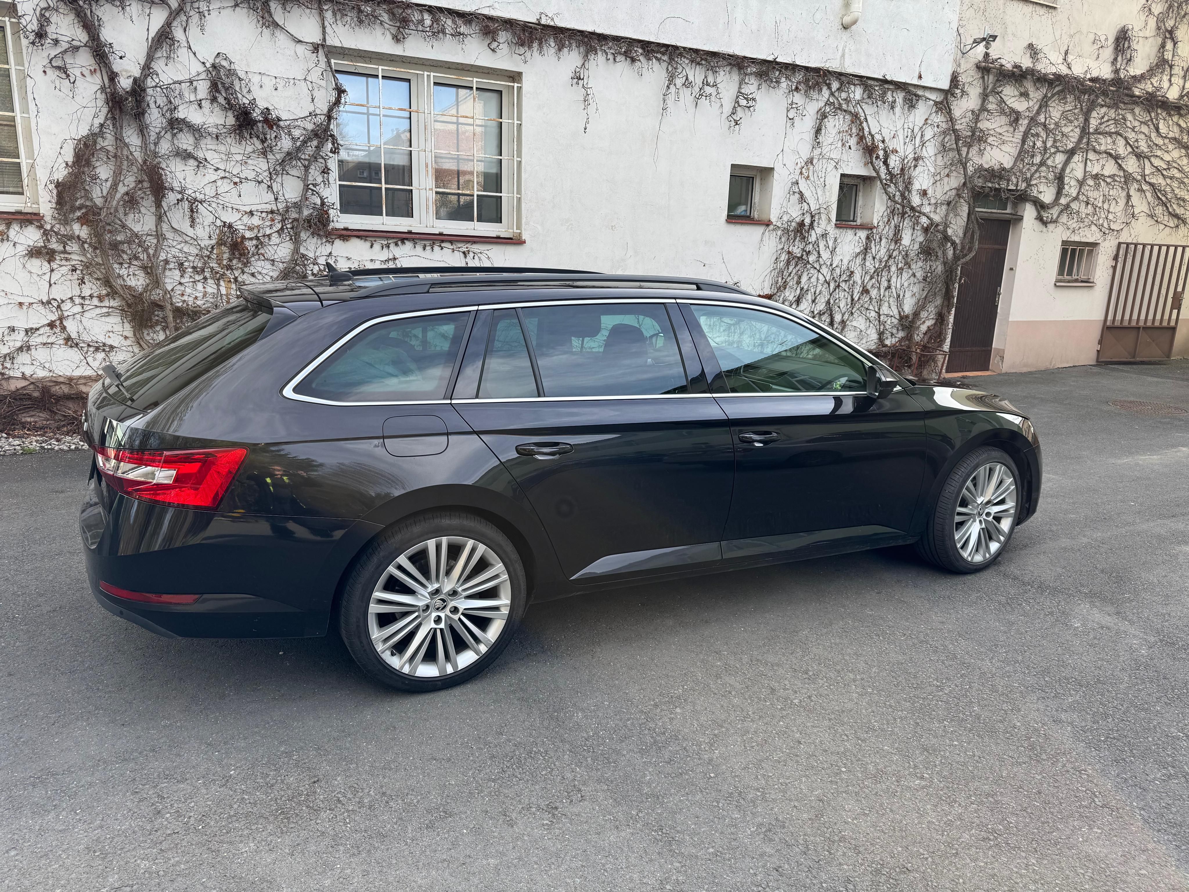 Škoda Superb, 2.0 TDi, 110 kw, 7 st. DSG - fotka 4