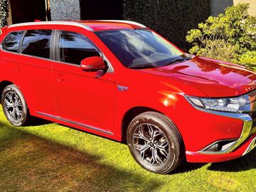 Outlander PHEV, MY20, AWD