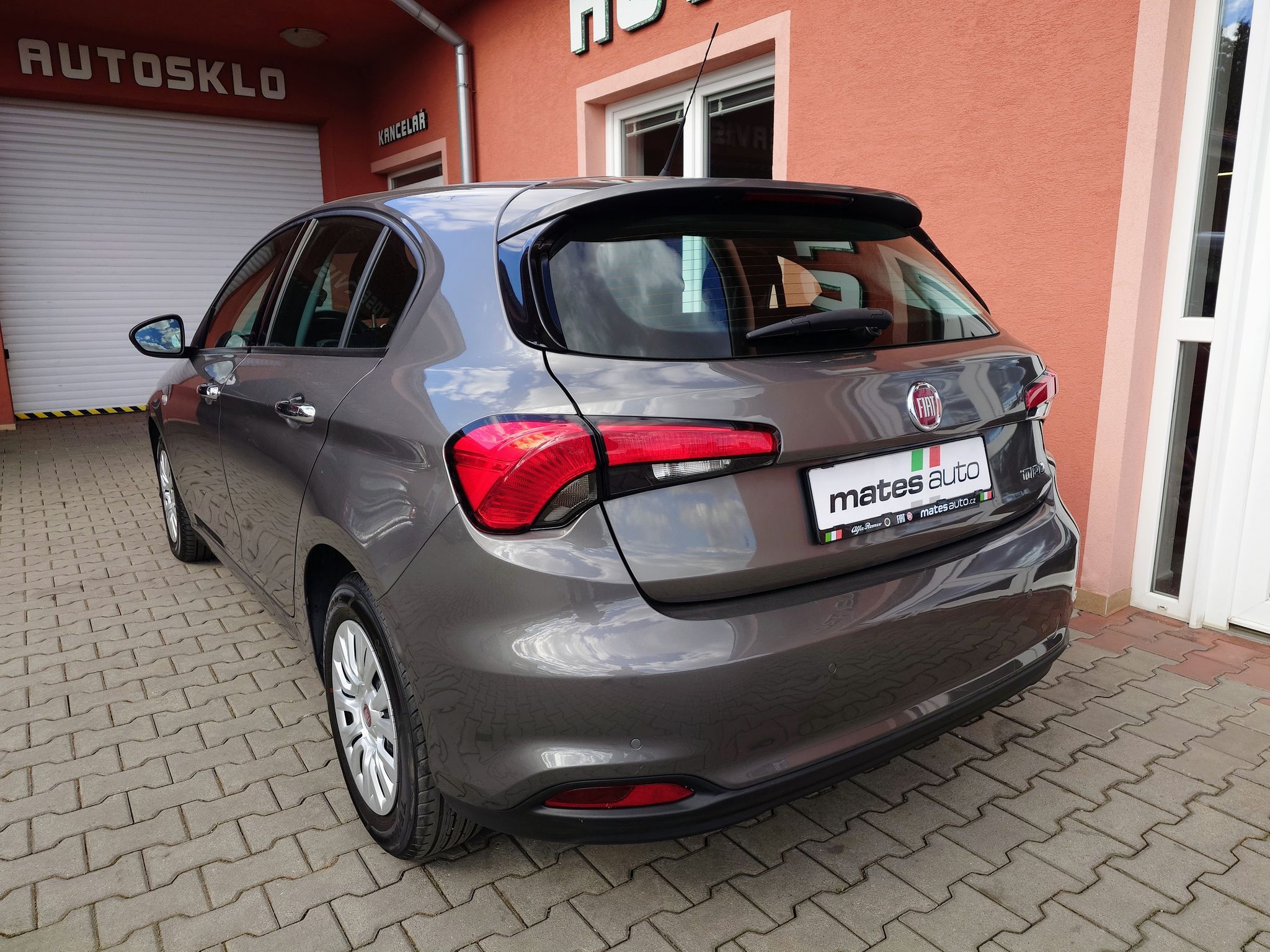 Fiat Tipo, 1.6 JTDM Lounge 88 kW - fotka 3