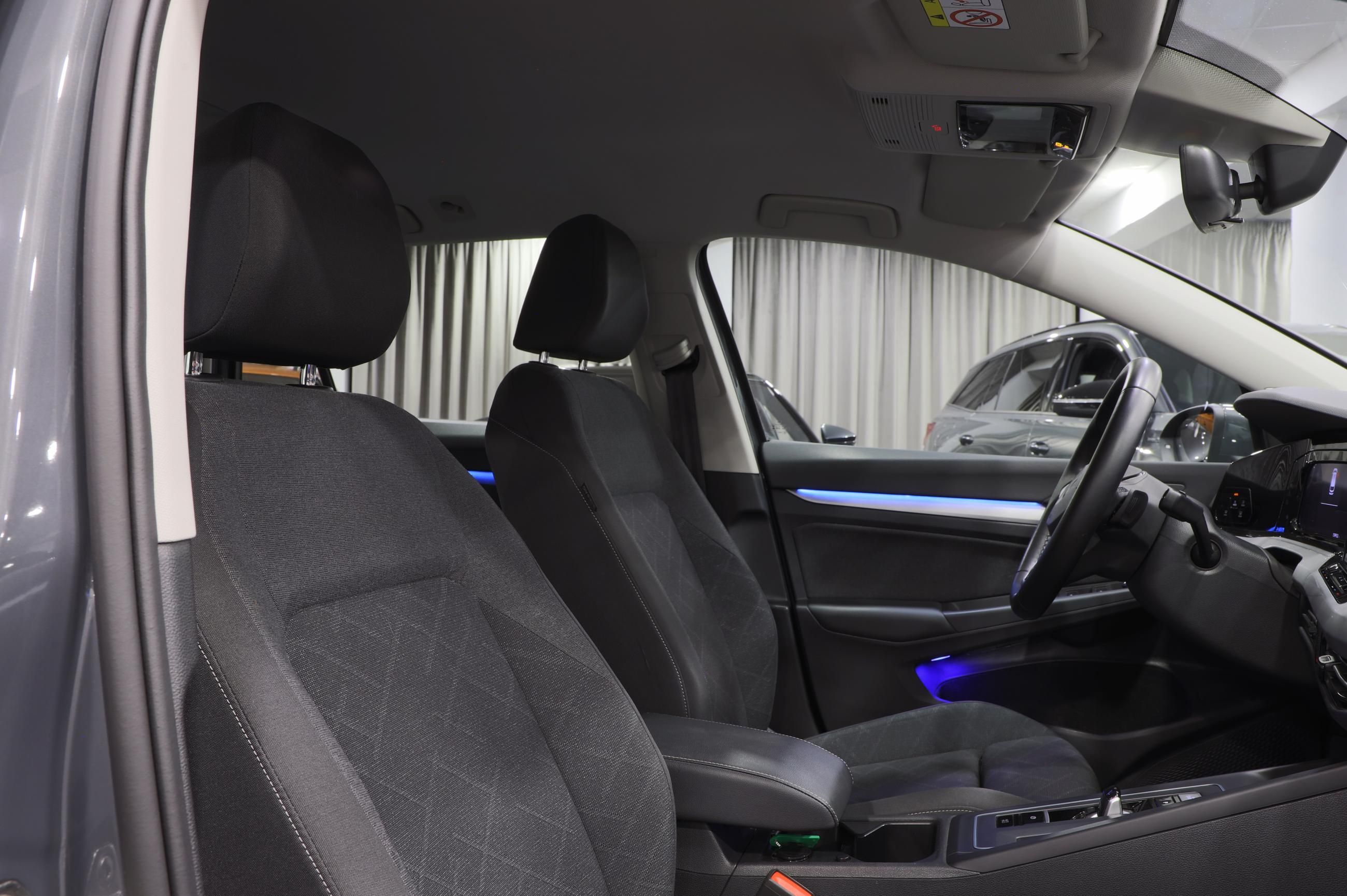 Volkswagen Golf Variant, 2.0 TDI 110kW DSG / ALU 16'' - fotka 5