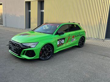 2.5TFSi 294kW! ČR! 1.maj.!