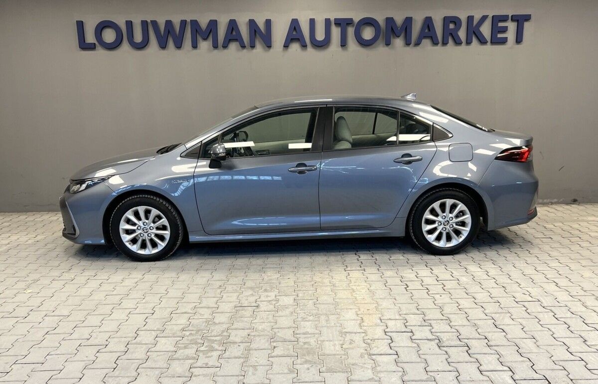 Toyota Corolla, 1,8 Hybrid AT Comfort Tech - fotka 4