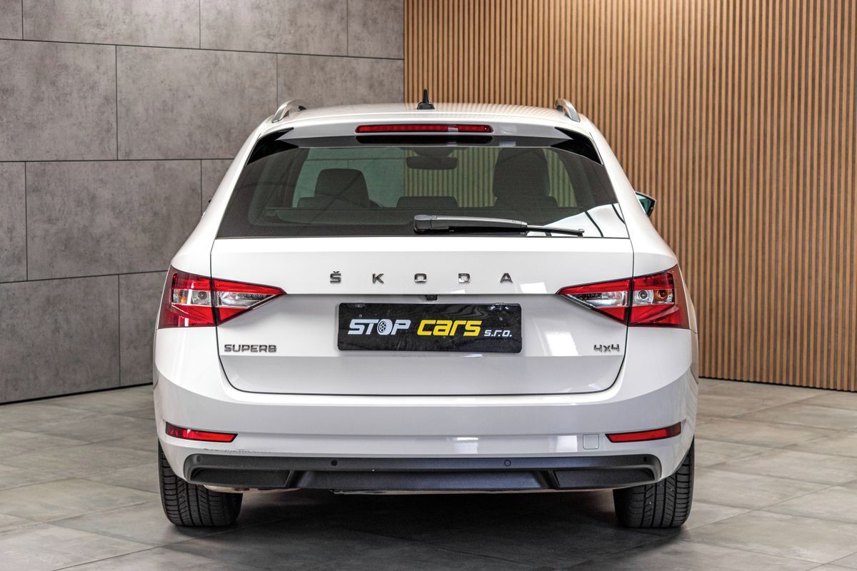 Škoda Superb, TDI 147kW 4x4*STYLE*DPH*ČR 1.M - fotka 5