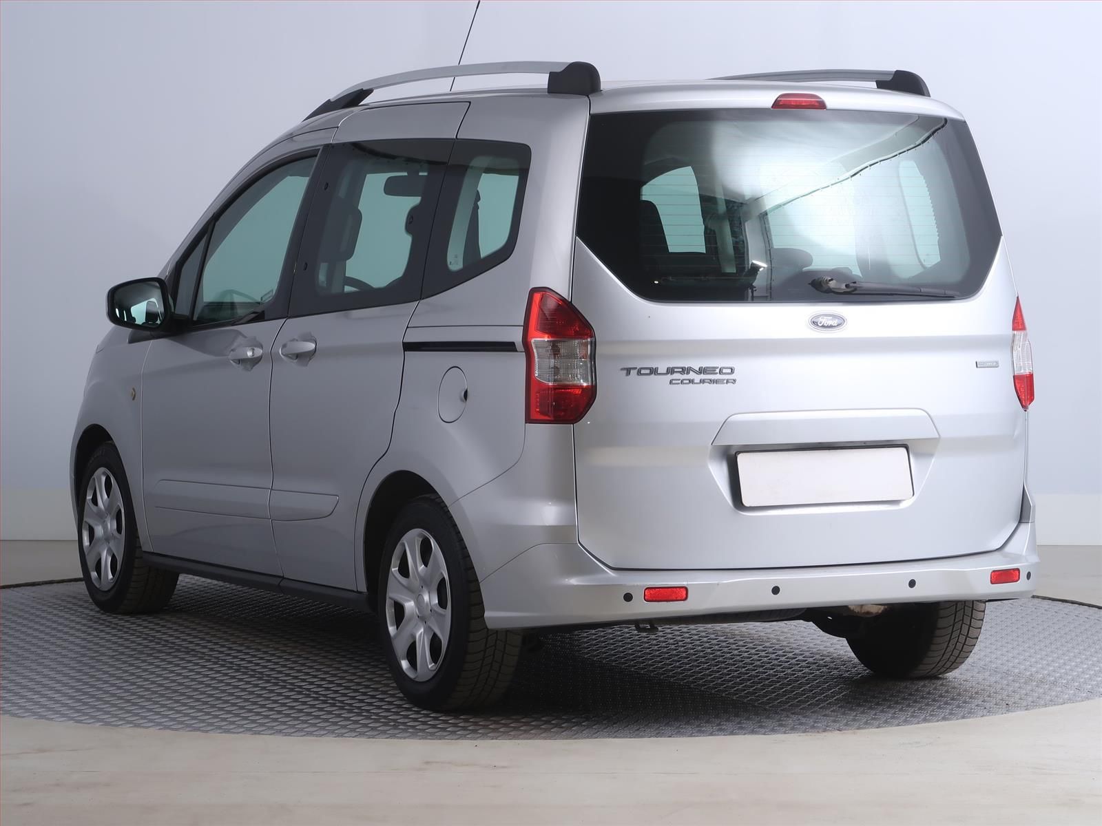 Ford Tourneo Courier, 1.0 EcoBoost, Trend, 5Míst - fotka 4