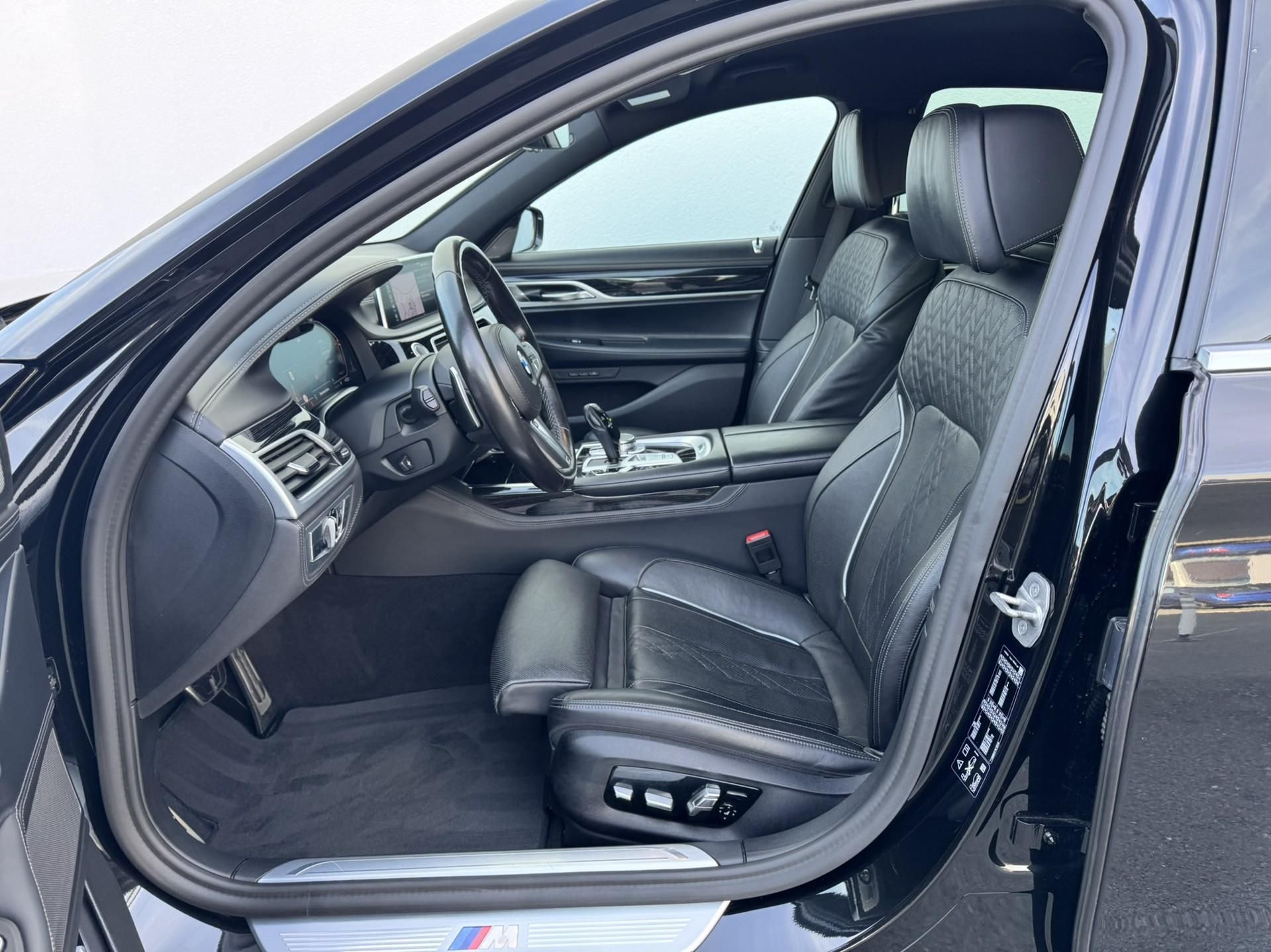 BMW Řada 7, 730d xDrive Mpaket - fotka 6