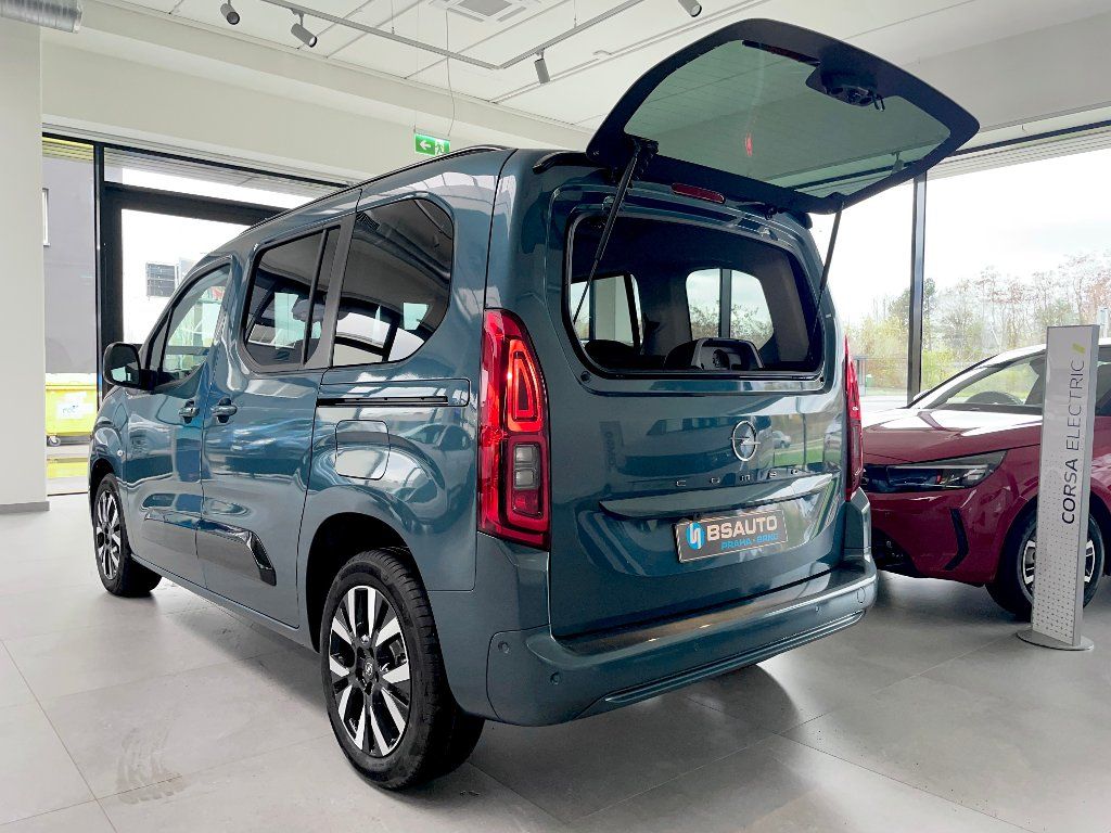 Opel Combo, Elegance Plus 1,5CDTi 130k MT6 - fotka 4