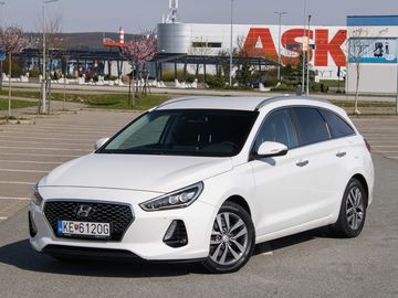 i30 CW